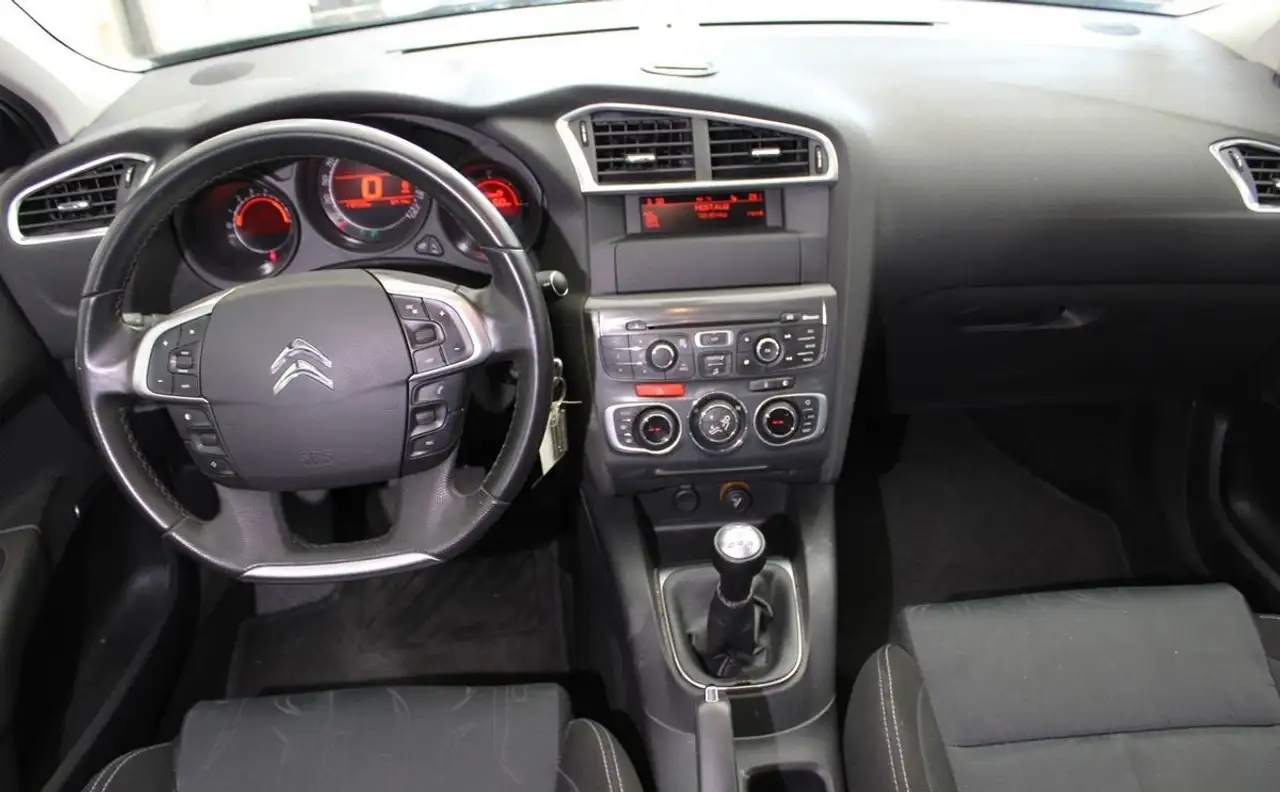 Citroen C4 Berline — photo 8