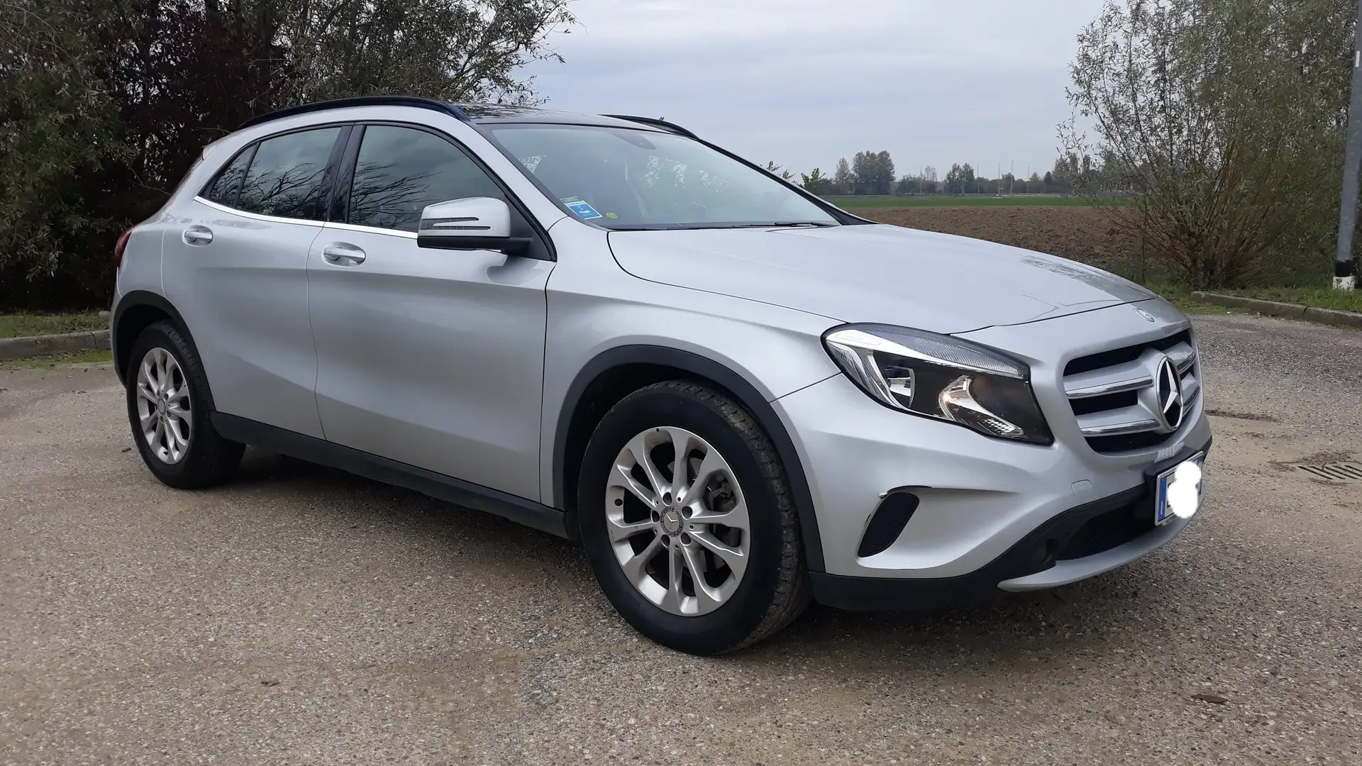 Mercedes-Benz GLA 200 Argento - 1