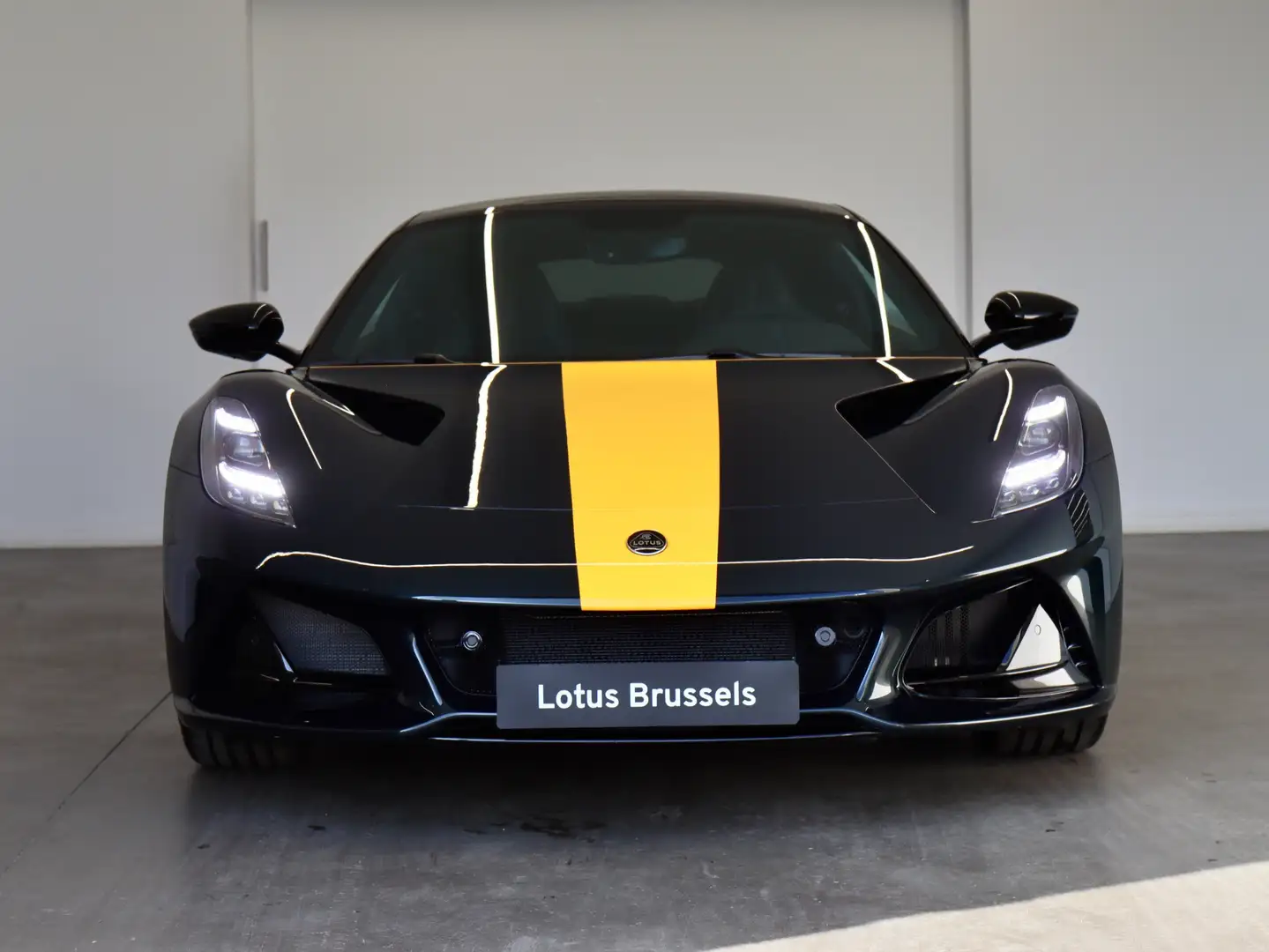 Lotus Emira EMIRA 1 OF 12 LIMITED EDITION TYPE 25 Vert - 1