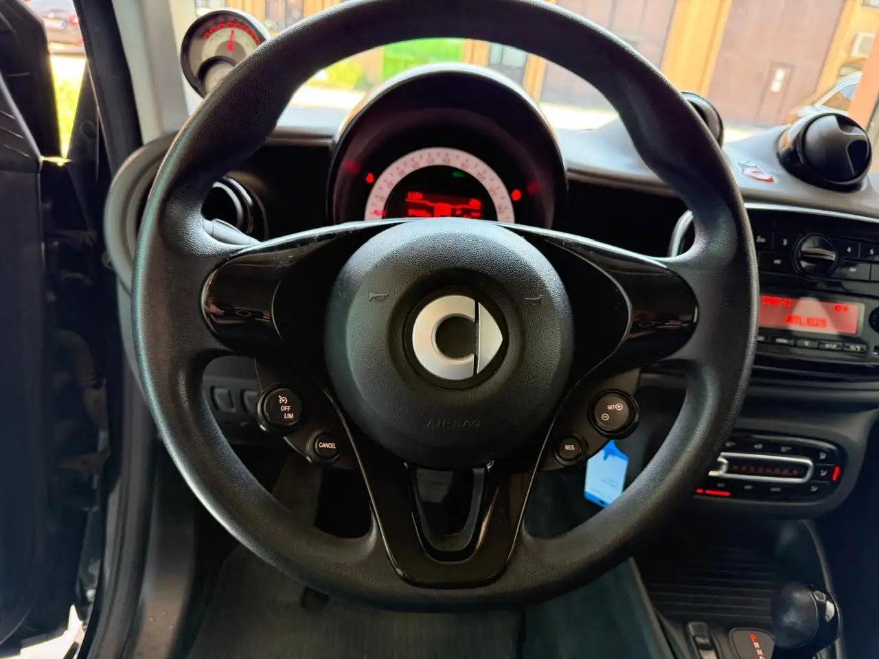 smart forTwo 2021 — фото 14