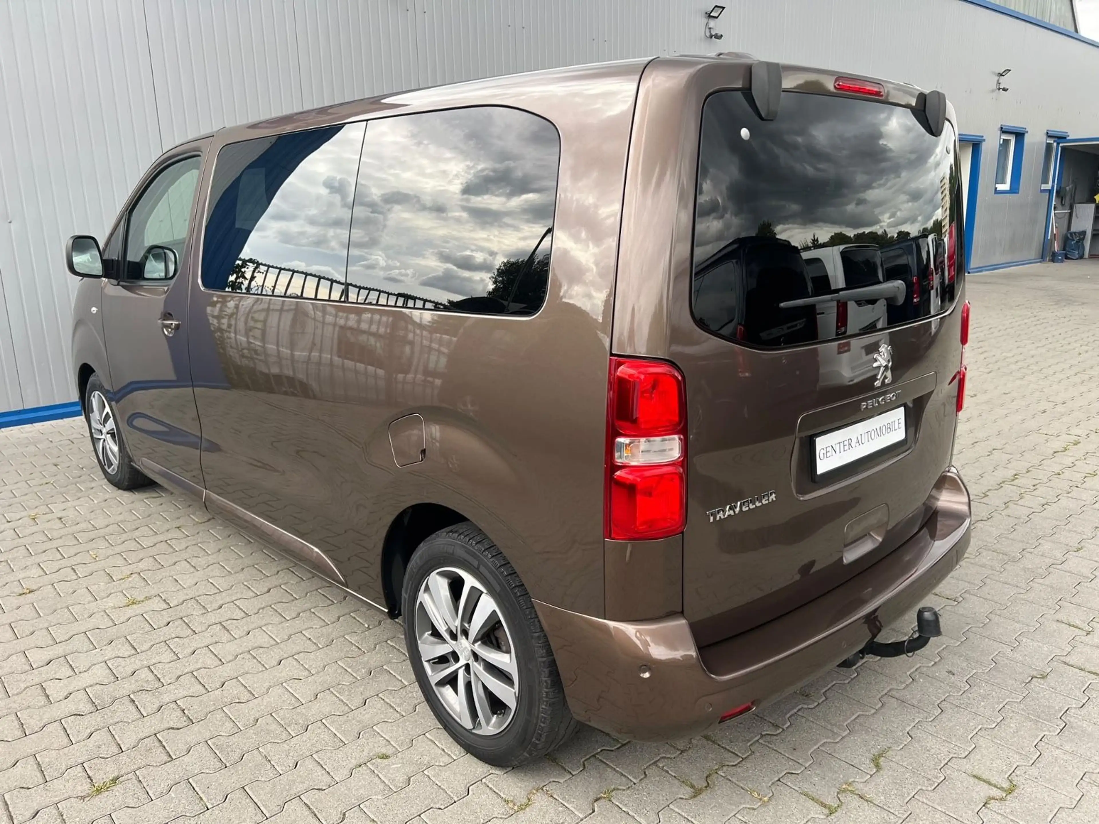 Peugeot Expert Traveller Active L2 KLIMA NAVI 8-SITZ AHK — photo 7