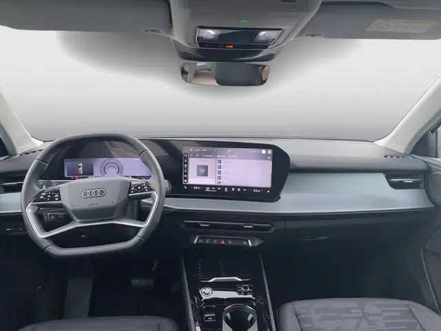 Audi Q3 view 7
