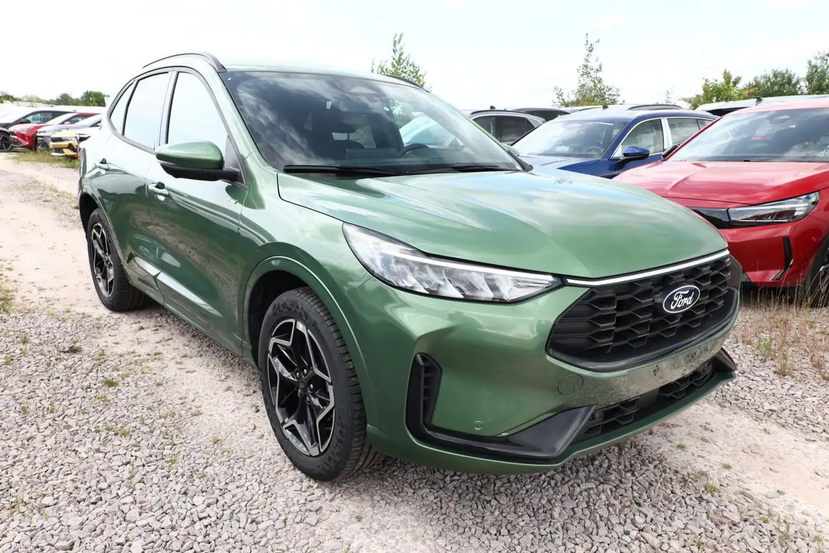 Ford Kuga ST-Line FHEV AWD ACC Kam360 TotW SHZ 19Z 134 kW... Grün - 2