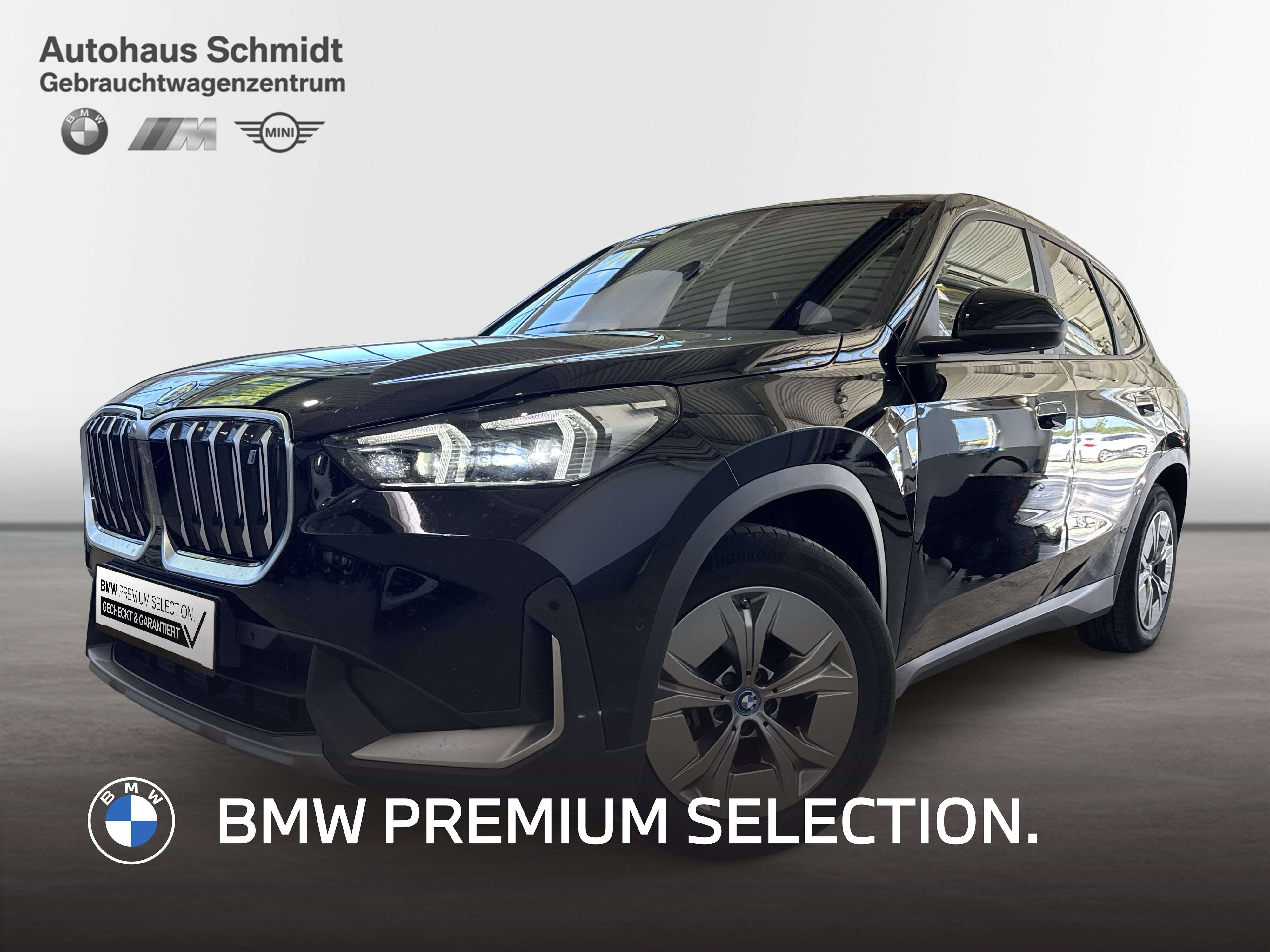 BMW iX1