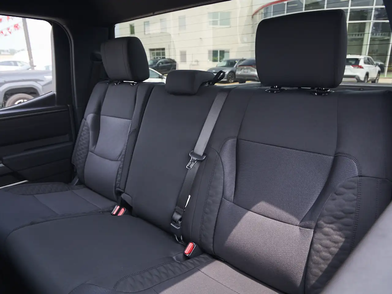Toyota Tundra снимка Toyota Tundra