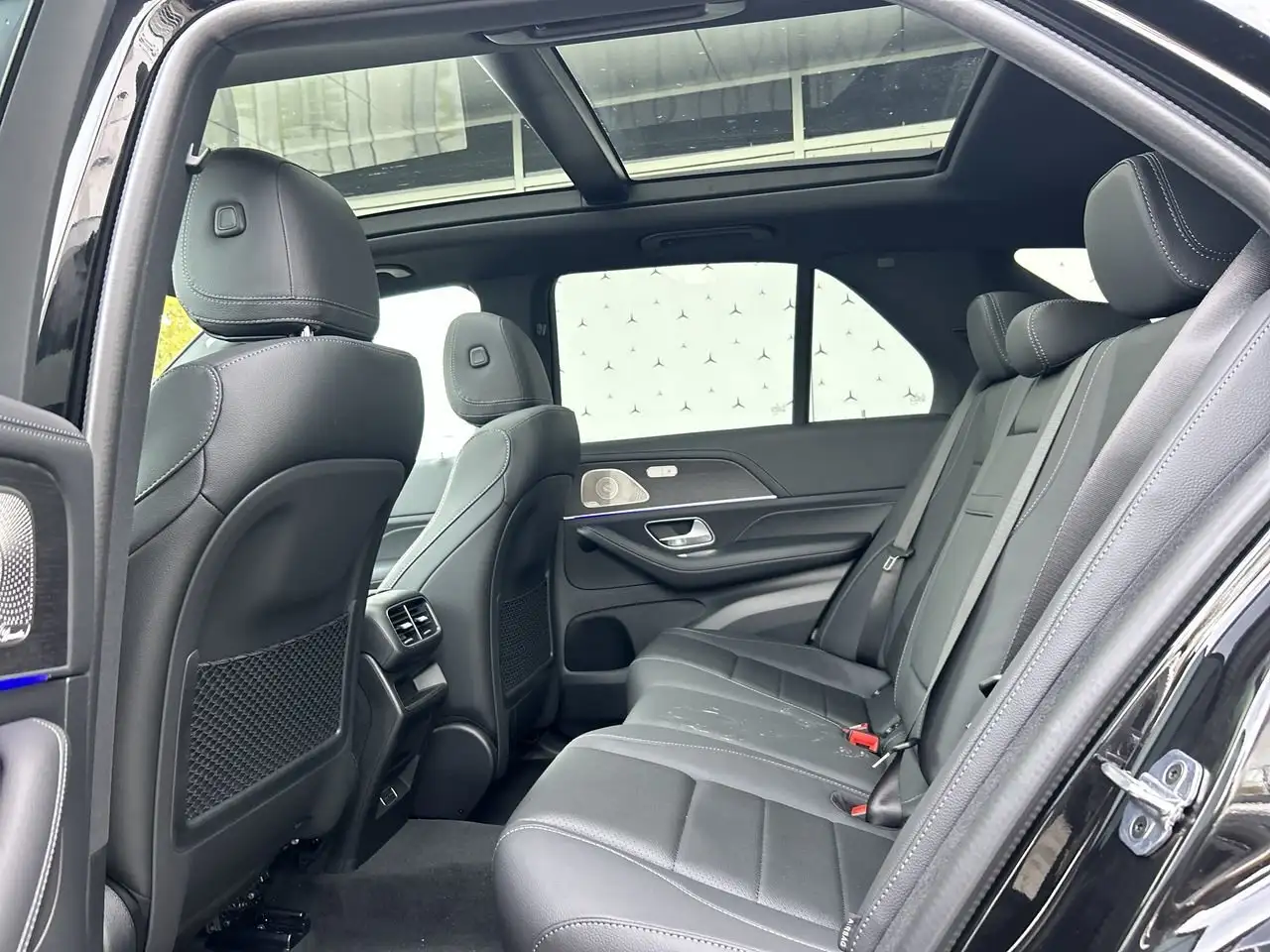 Mercedes-Benz GLE снимка Mercedes-Benz GLE