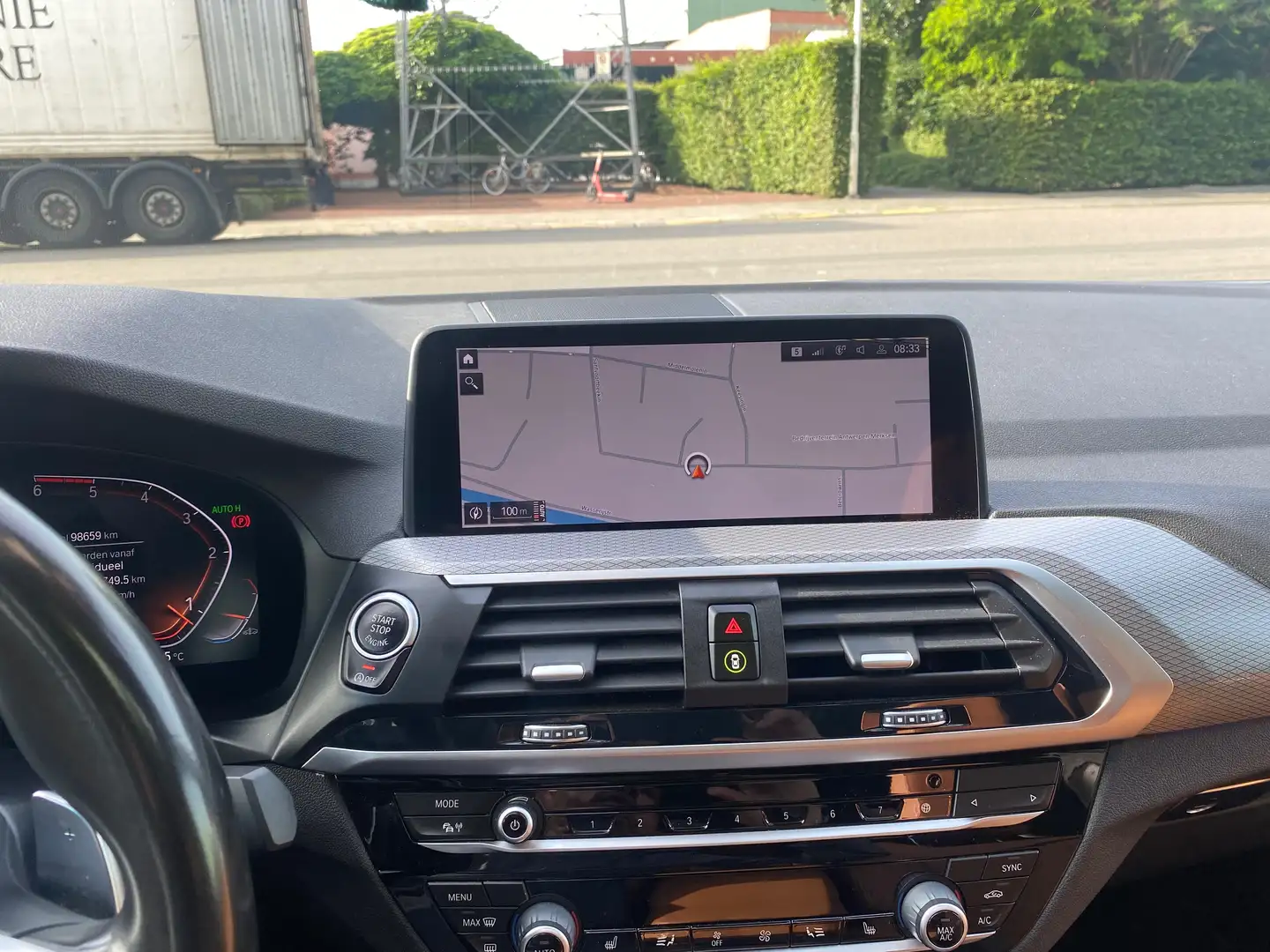 BMW X4 X4 xDrive20d Aut. Advantage Grijs - 2