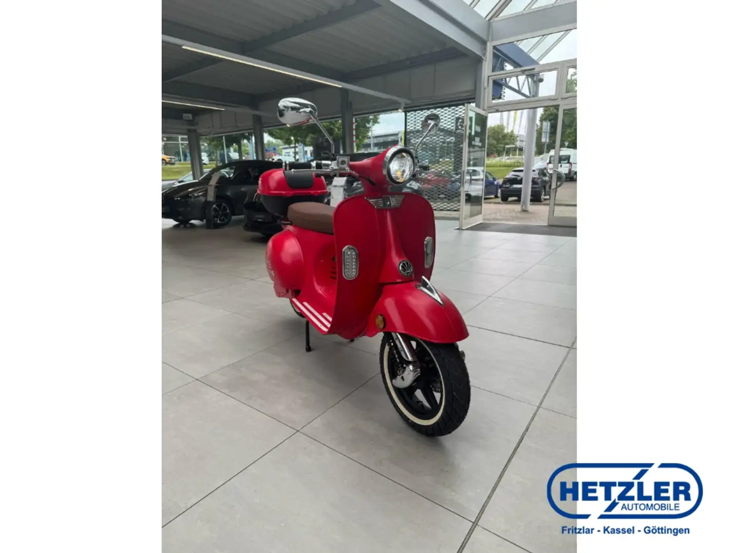 Dreems Amalfi EV2000 mit Hardcase, Mattlackierung Retro Scooter Rot - 2