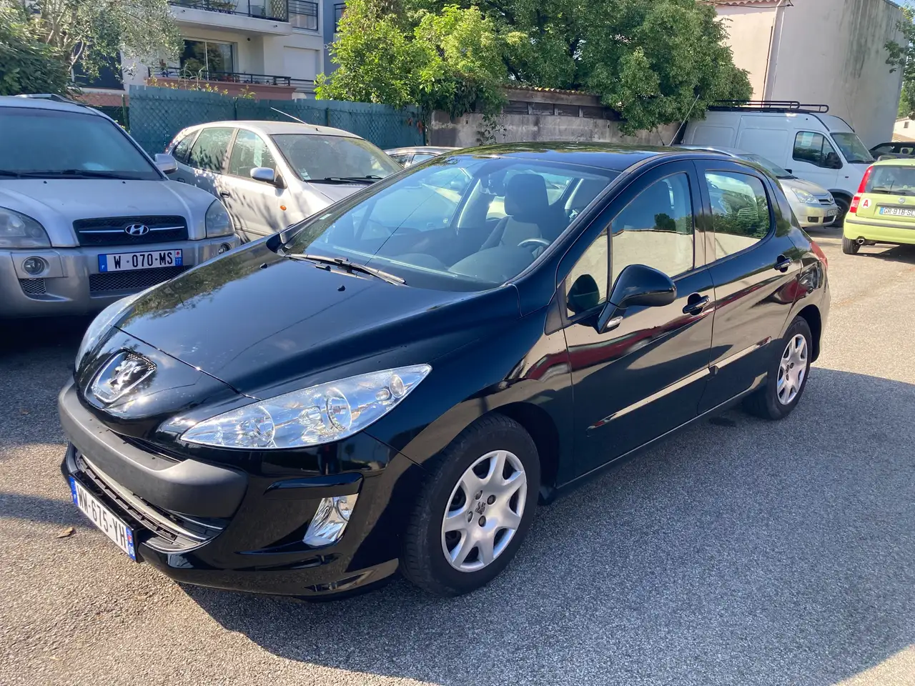 Peugeot 308 1.6 HDi 92ch FAP BLUE LION Pack Limited