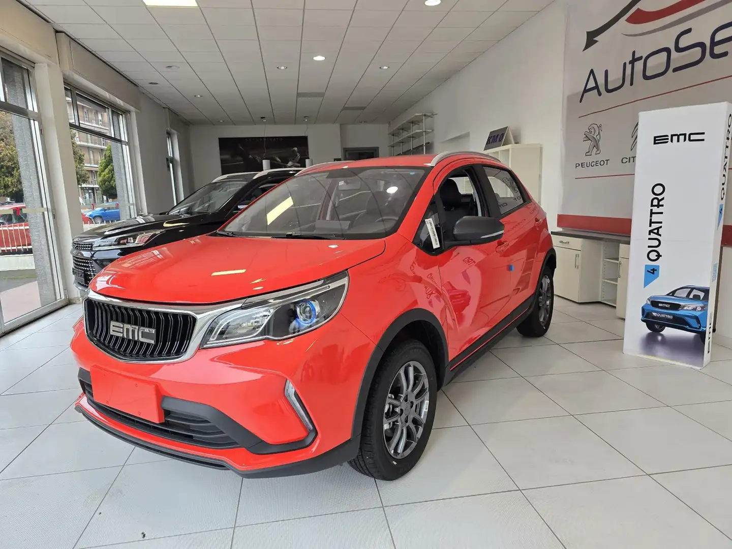 EMC QUATTRO 1.5 5MT Rot - 1