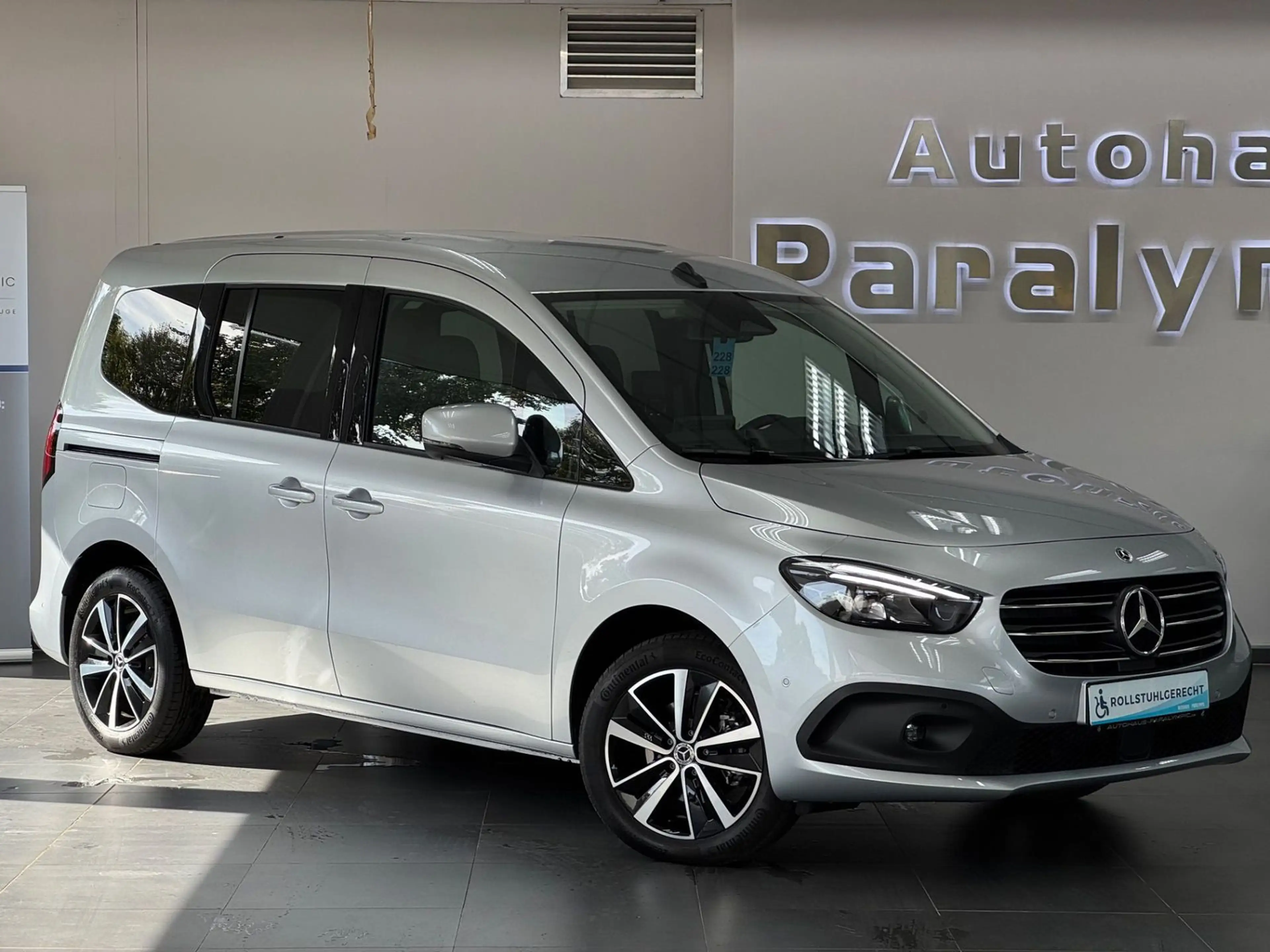 Mercedes-Benz T-Class T180 Edition Rollstuhlgerecht-Rampe