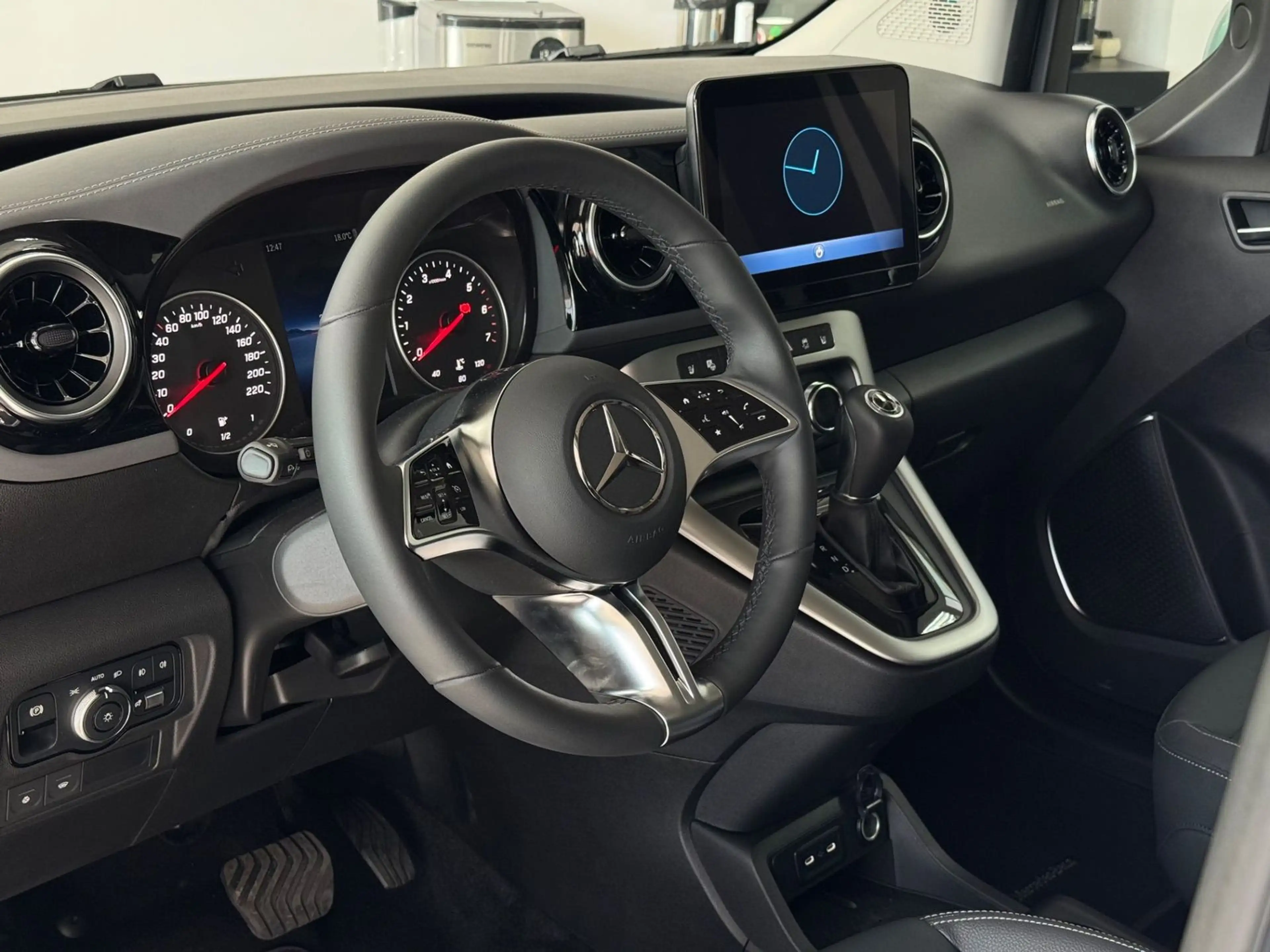 Mercedes-Benz T-Class T180 Edition Rollstuhlgerecht-Rampe — photo 5