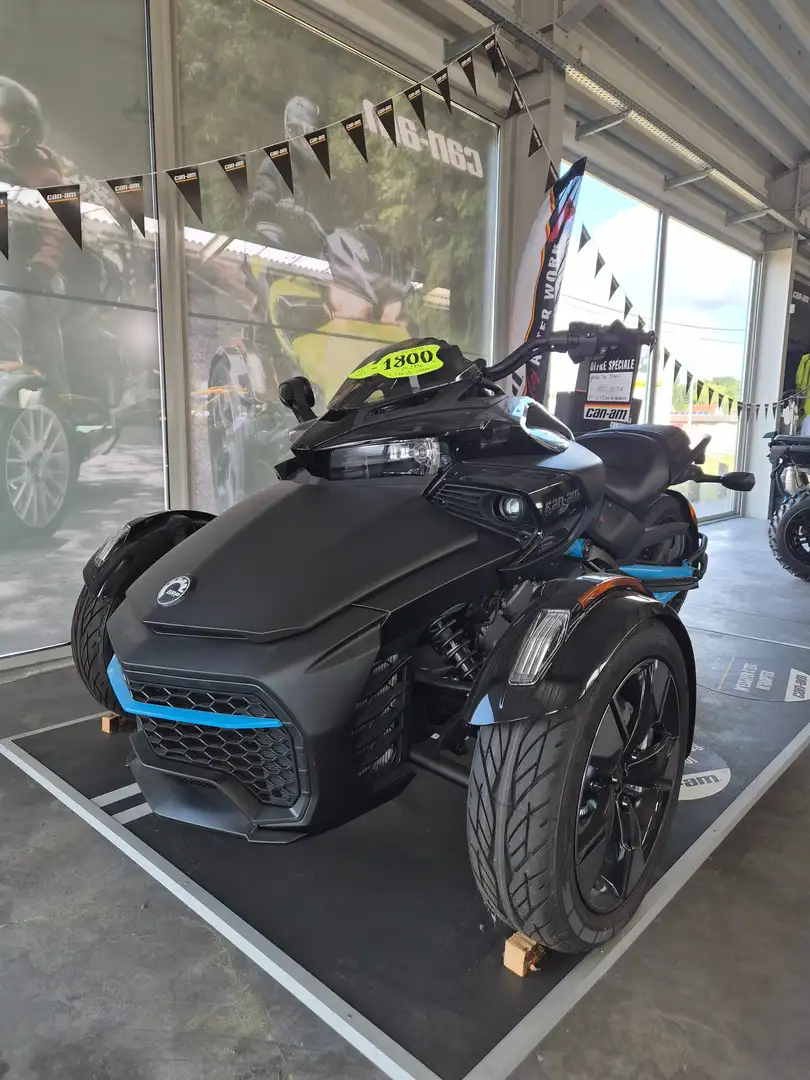 Can-Am Spyder F3-S NEUF - 0KM - GARANTIE 5 ANS - 2