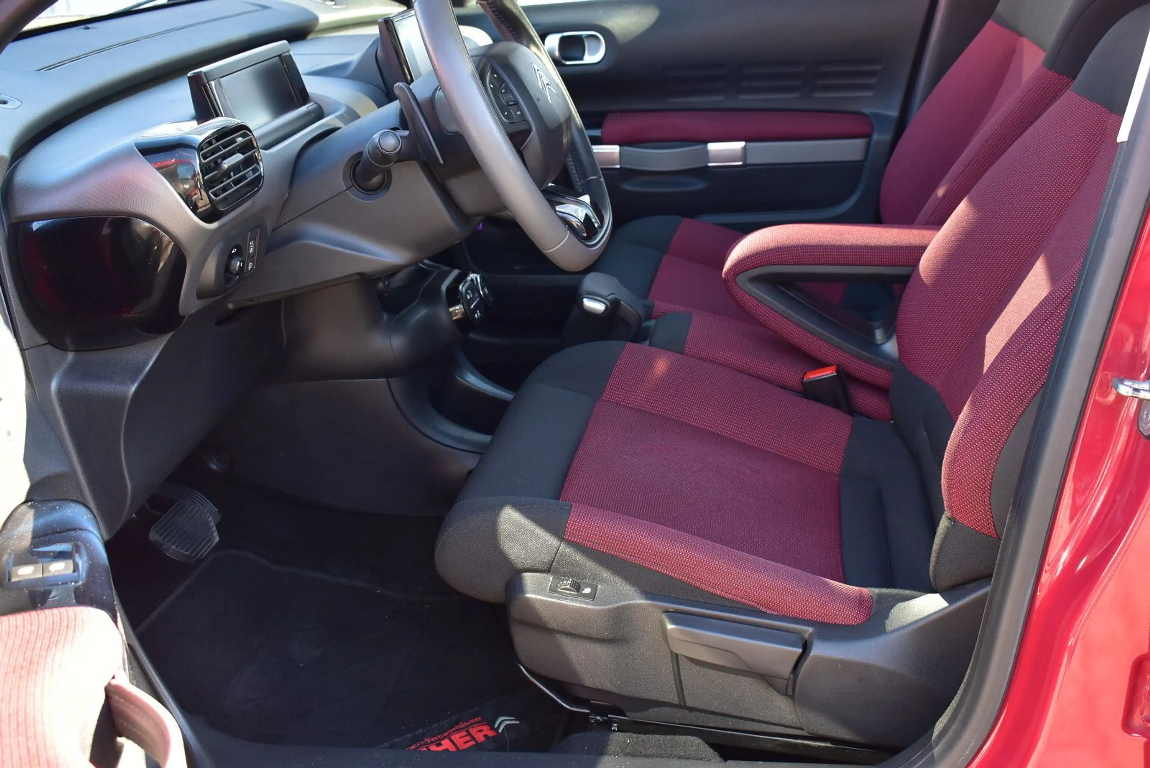 Citroen C4 Cactus Shine. AUTOMATIK,PANO — photo 11