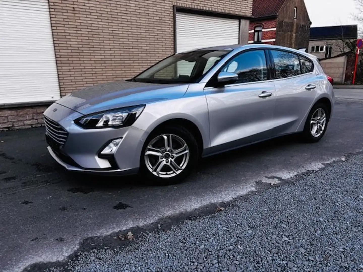 Ford Focus Focus 1.0 EcoBoost Hybrid TITANIUM Zilver - 1