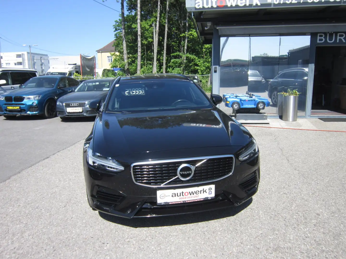 Volvo V90 R Design Plug-In Hybrid AWD Schwarz - 2