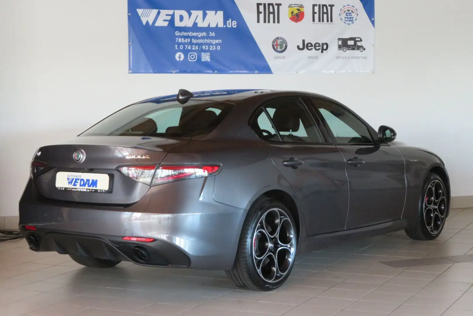 Alfa Romeo Giulia Veloce Q4 280PS AT8 Grey - 2