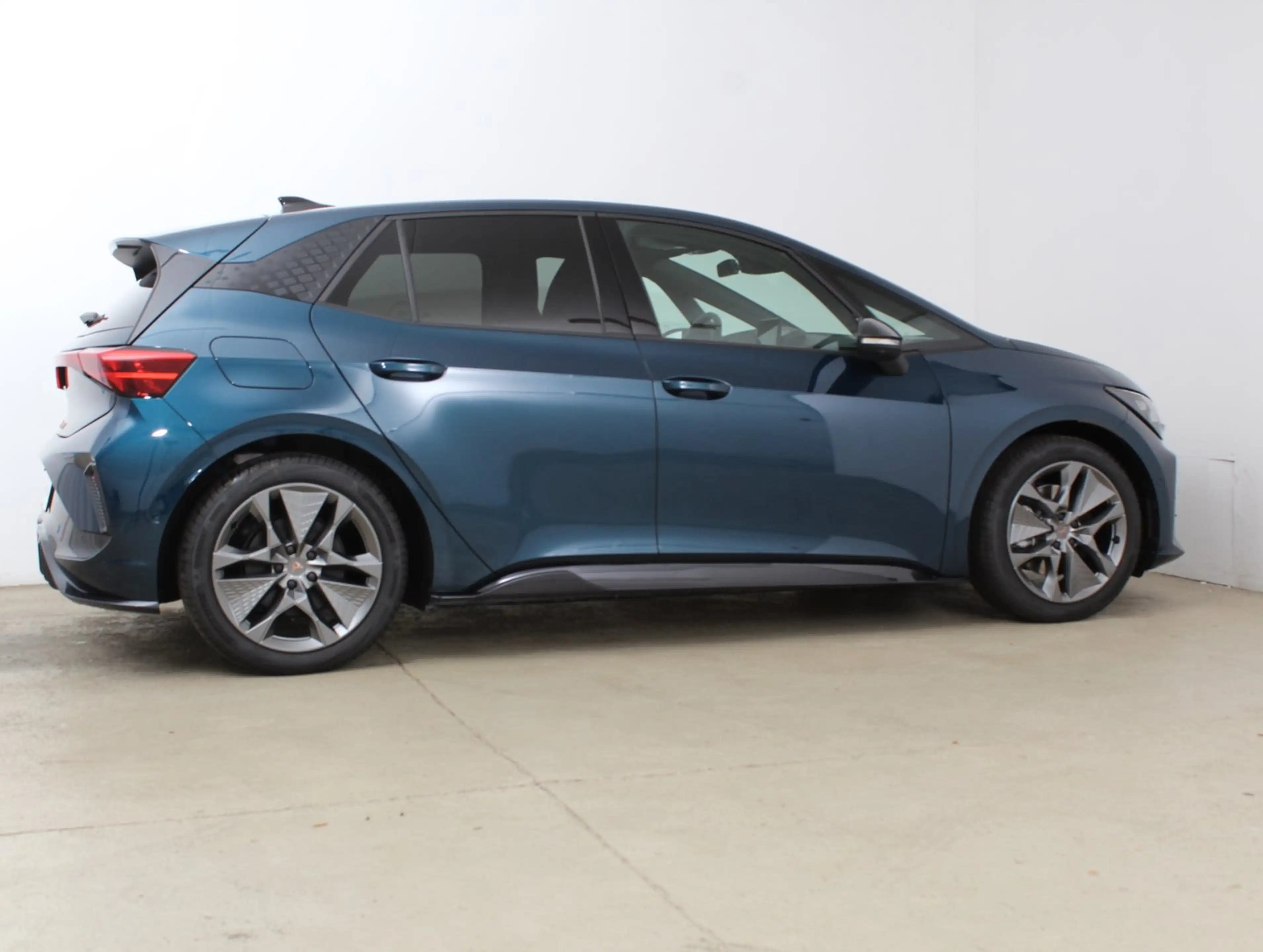 CUPRA Born ENDURANCE 79/84 170kW/231PS — photo 3