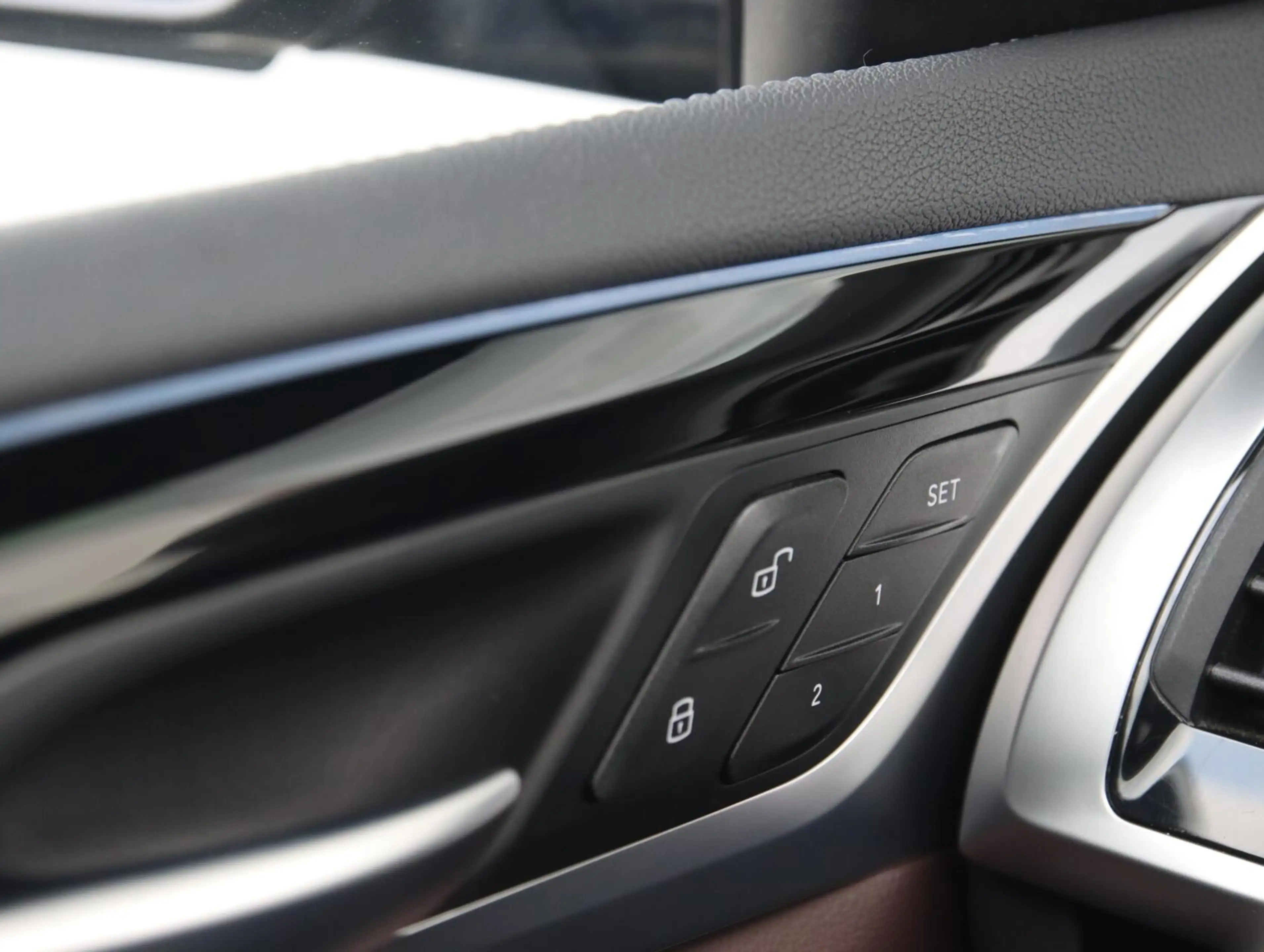 BMW iX3 High Executive 80 kWh | SOH 95% | Panoramadak — photo 37