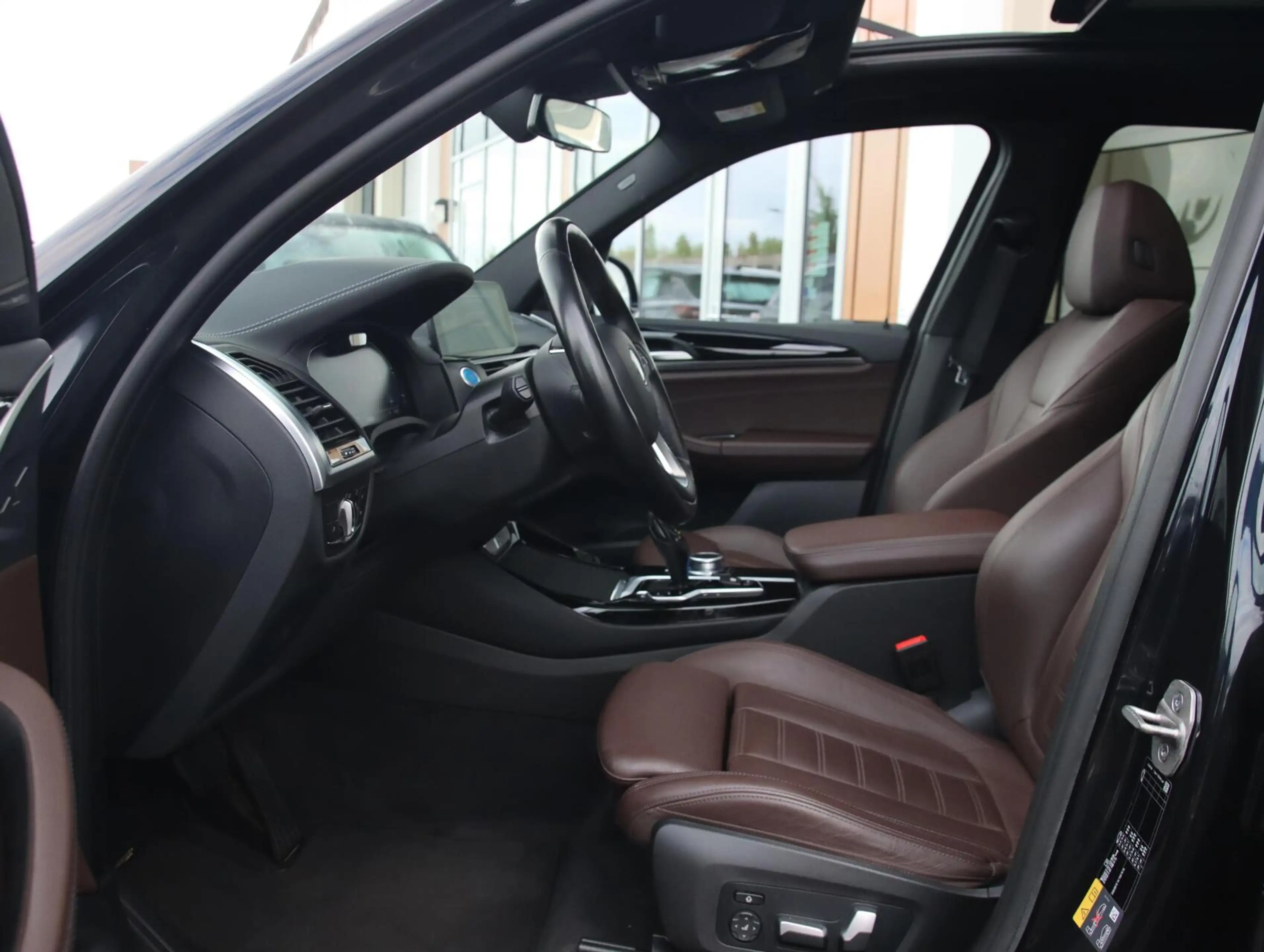 BMW iX3 High Executive 80 kWh | SOH 95% | Panoramadak — photo 6