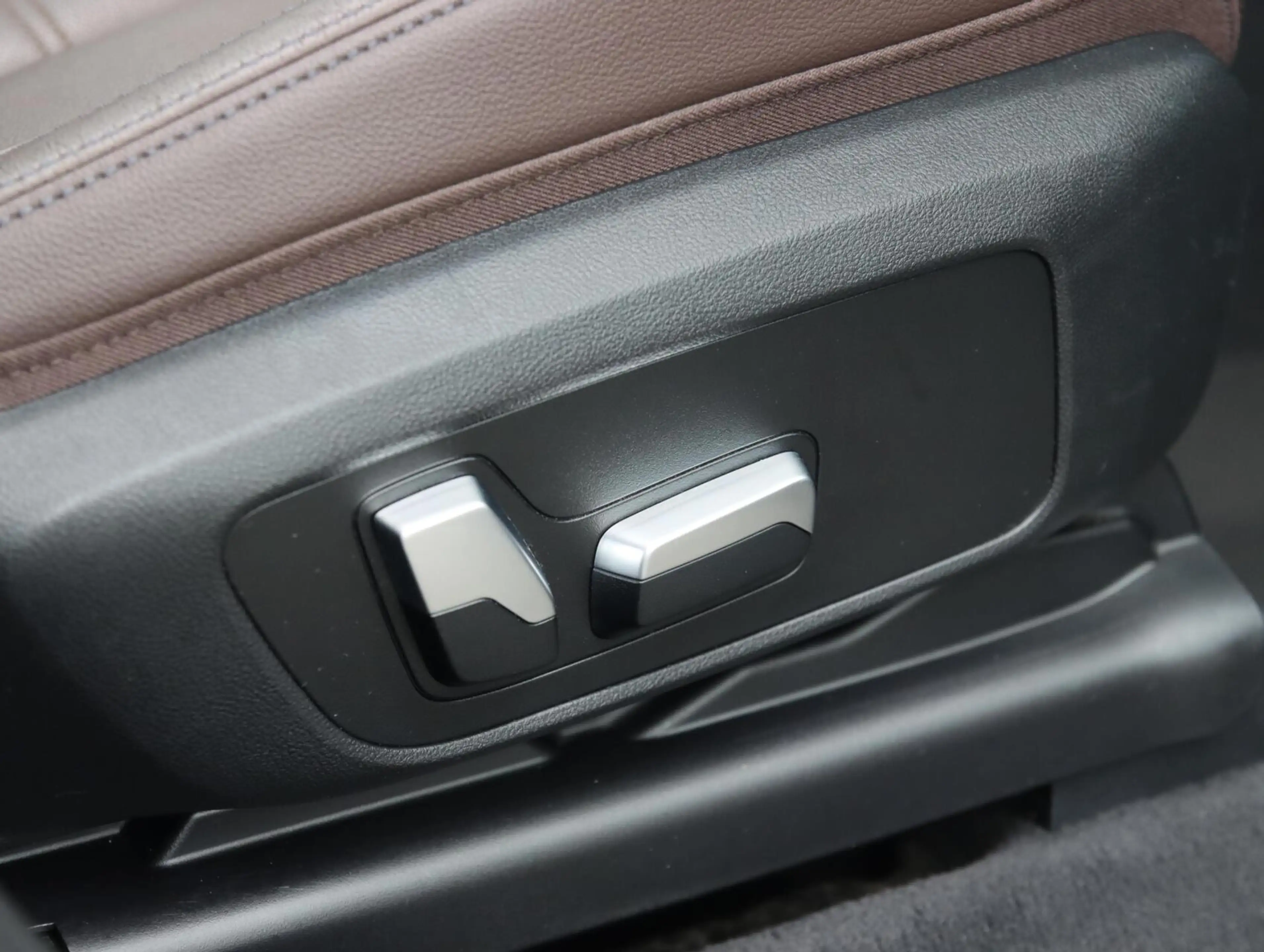 BMW iX3 High Executive 80 kWh | SOH 95% | Panoramadak — photo 39