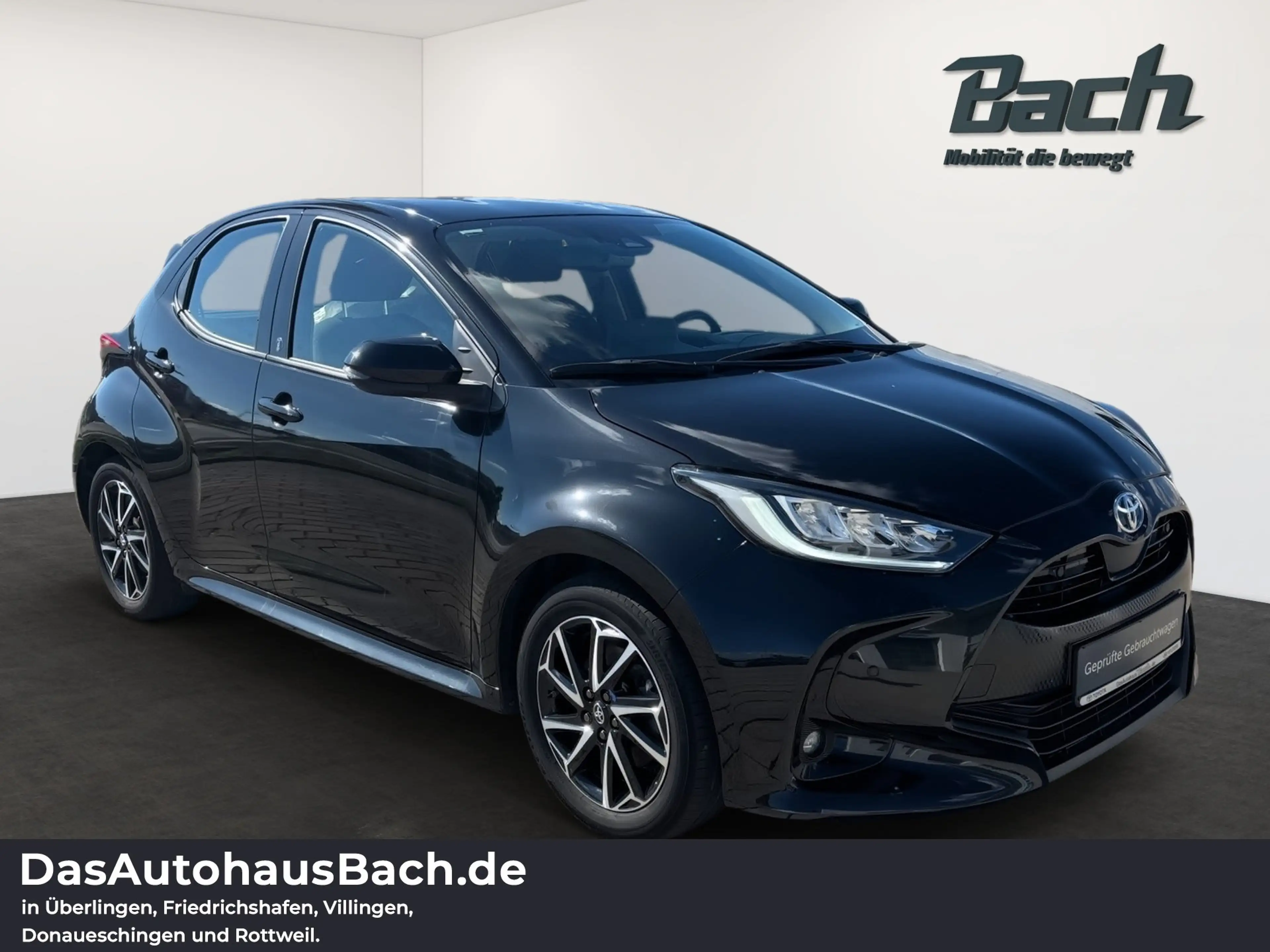 Toyota Yaris Hybrid AUT — photo 2