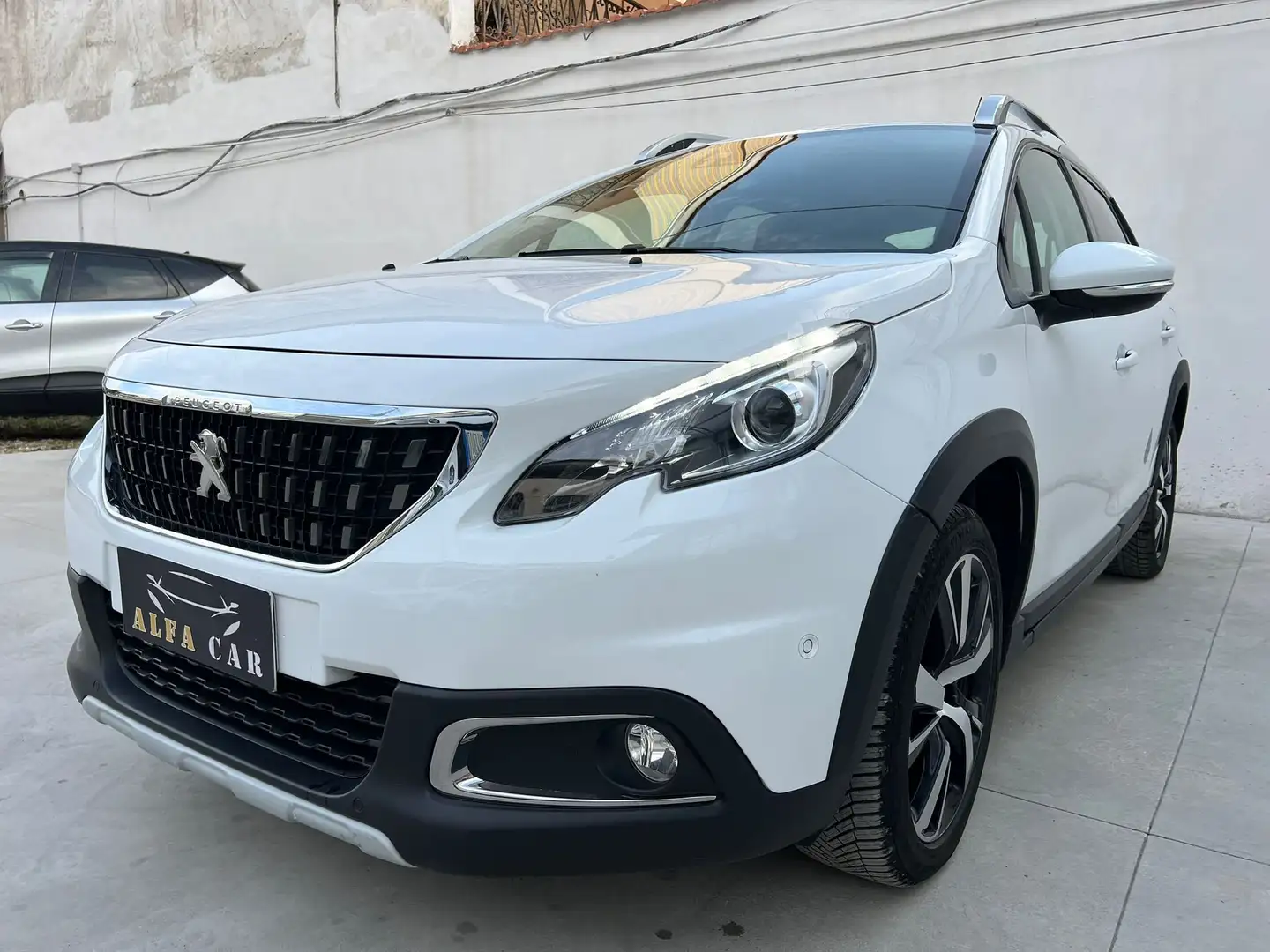 Peugeot 2008 1.5 bluehdi 120cv Allure 2019 Blanc - 2
