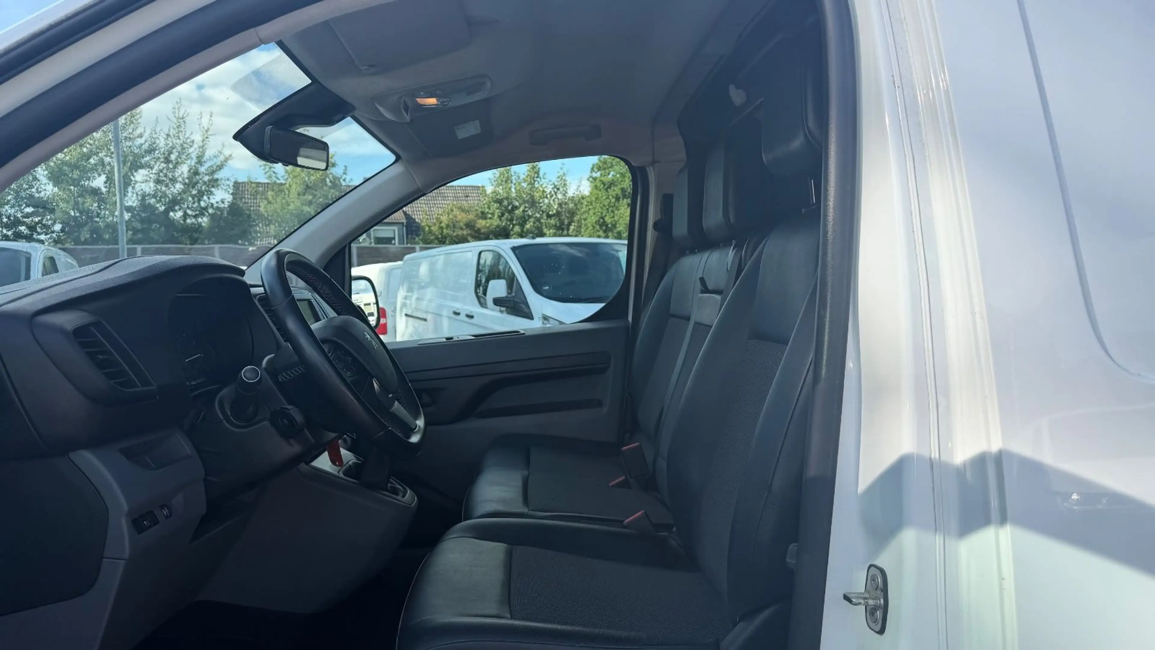 Peugeot Expert EXPERT 2.0 PREMIUM L2 KAMERA/STANDHZ/TEMPOMAT — photo 9