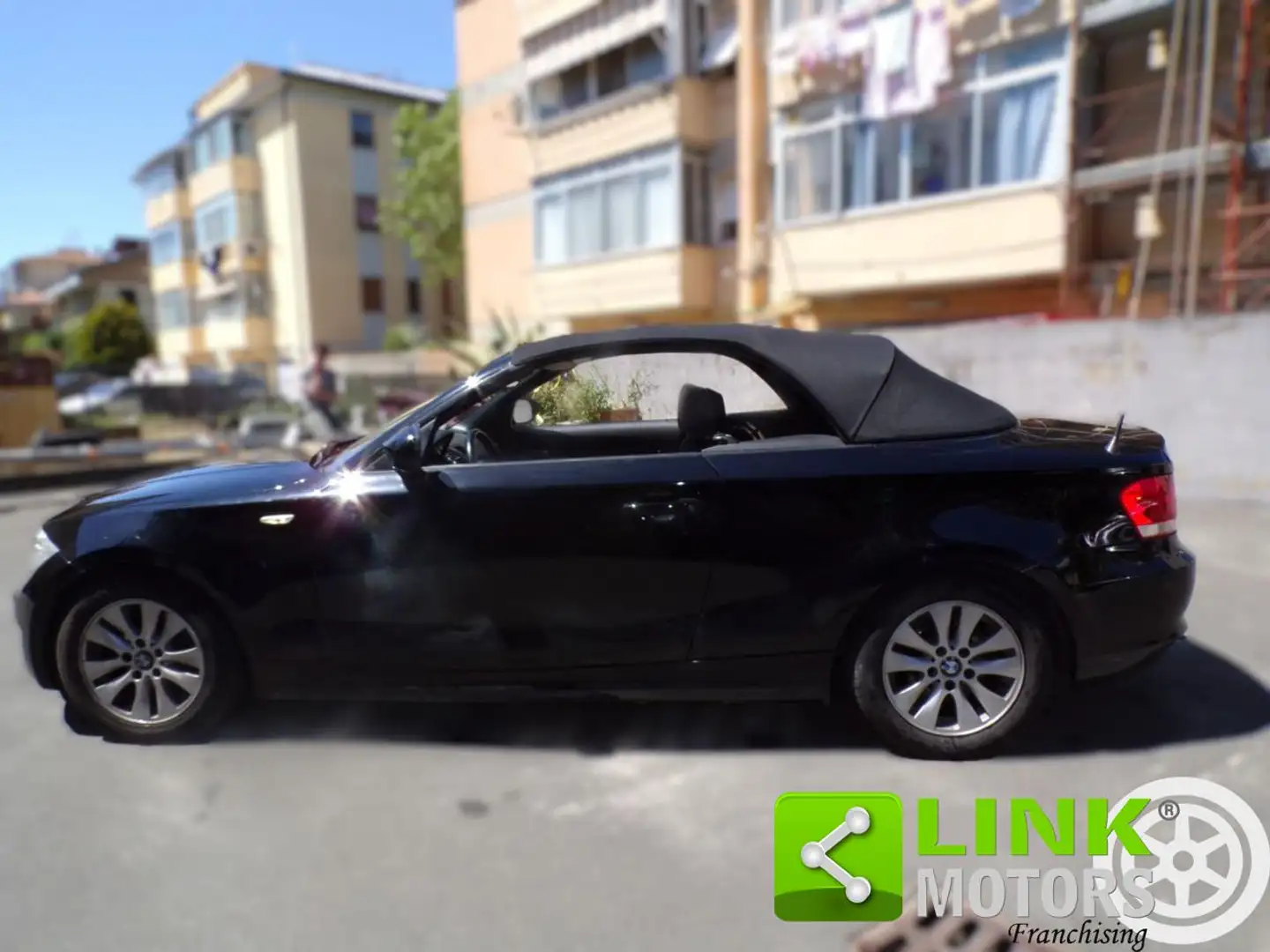 BMW 118 d Automatic Cabrio Zwart - 1