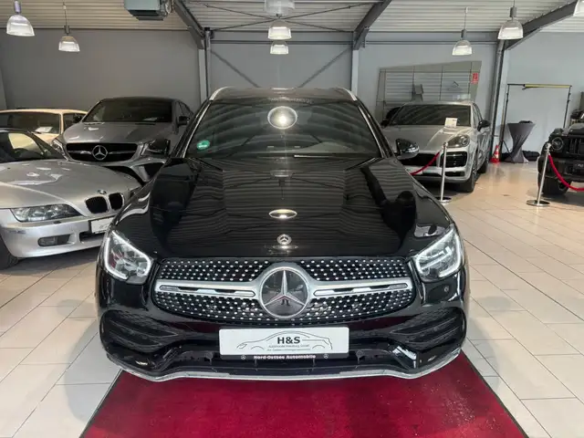Mercedes-Benz GLC view 9