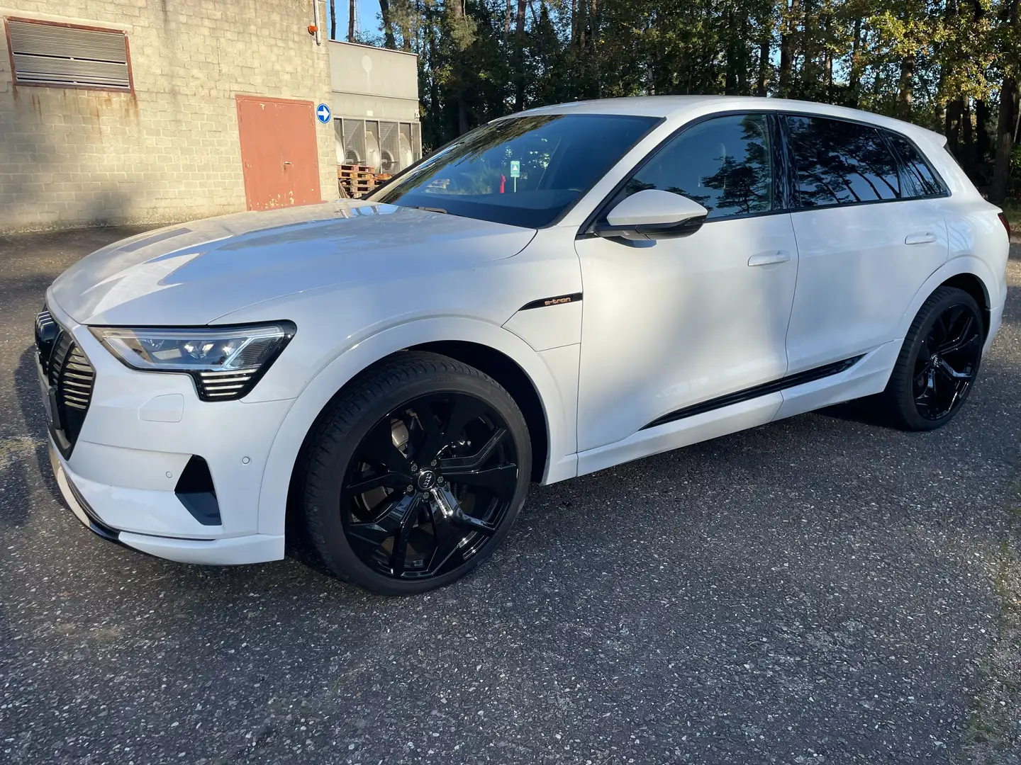 Audi e-tron 95 kWh 55 Quattro Advanced Blanc - 1