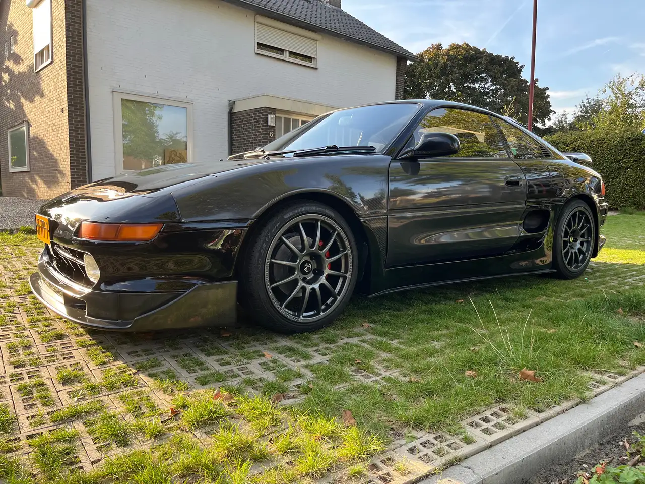 Toyota MR 2