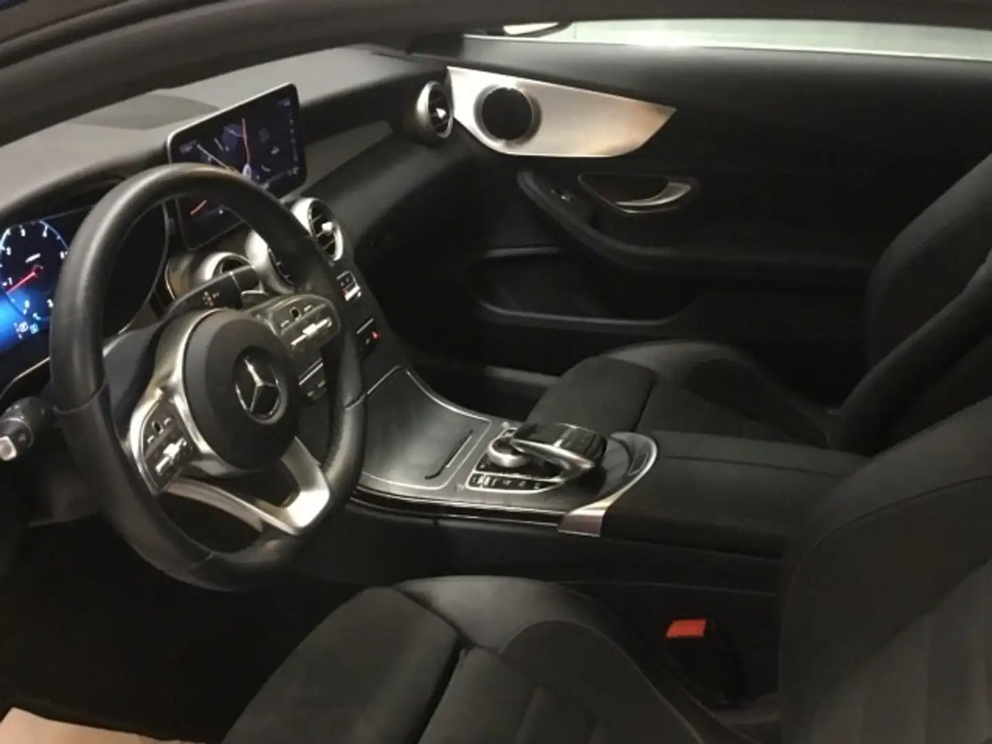 Mercedes-Benz C 220 d Coupe AMG Line (EURO 6d) - 2