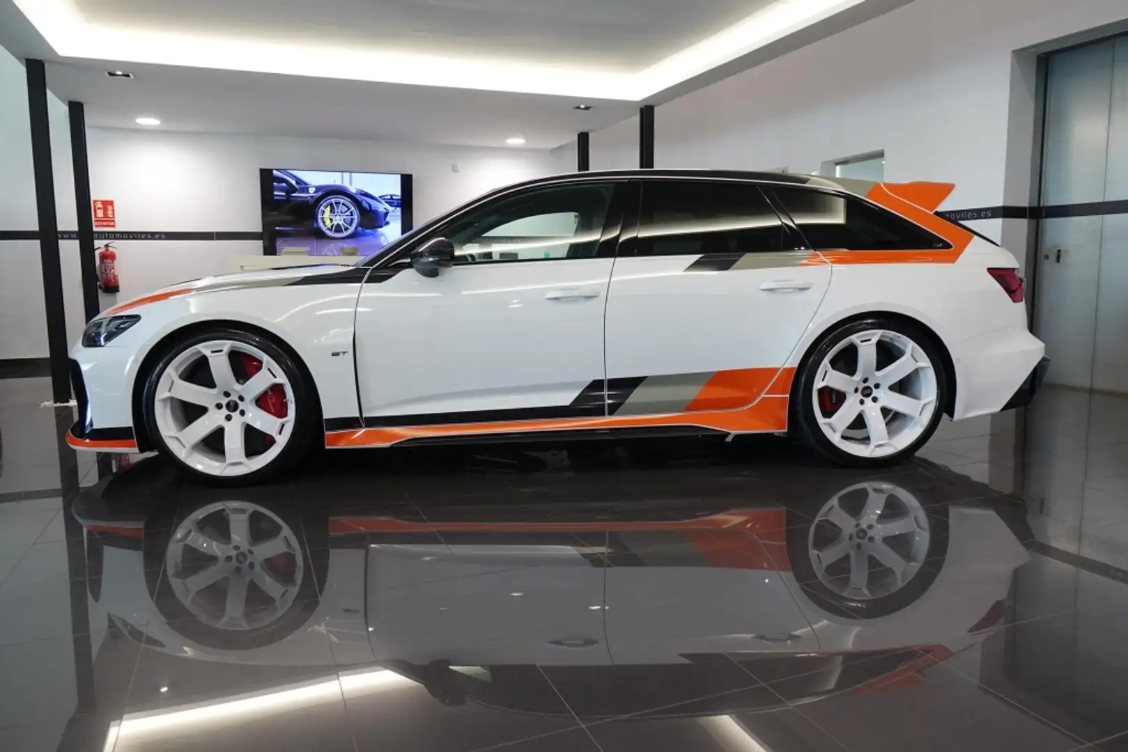 Audi RS6 Avant Performance Blanco - 2