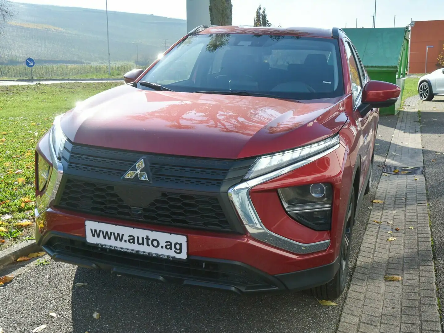 Mitsubishi Eclipse Cross BASIS PHEV SHZ 377 EUR br. 4WD Rot - 2