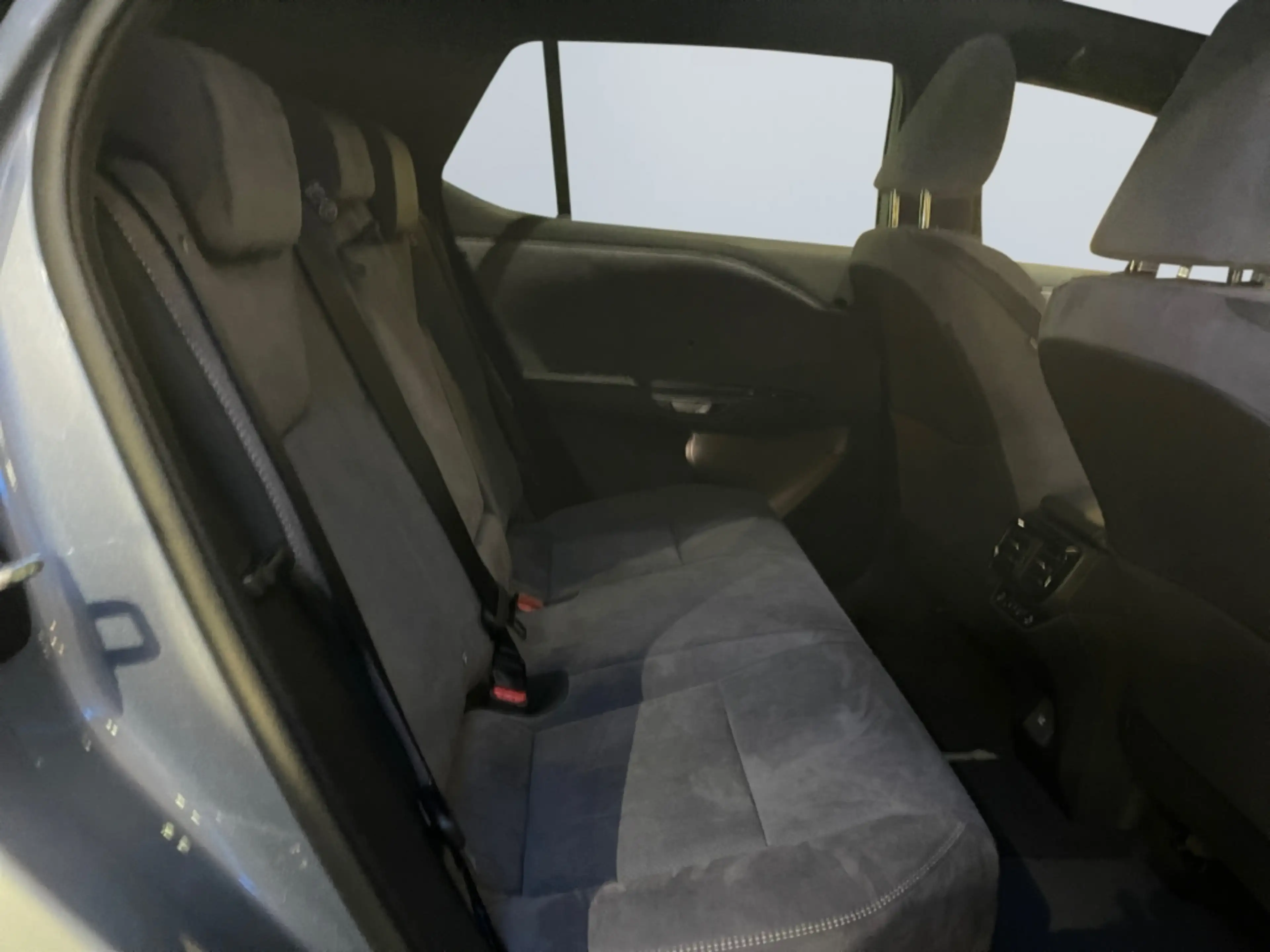 Lexus RZ 500e Luxury *Steer by Wire*Pano dimmbar*4xSHZ* — photo 14