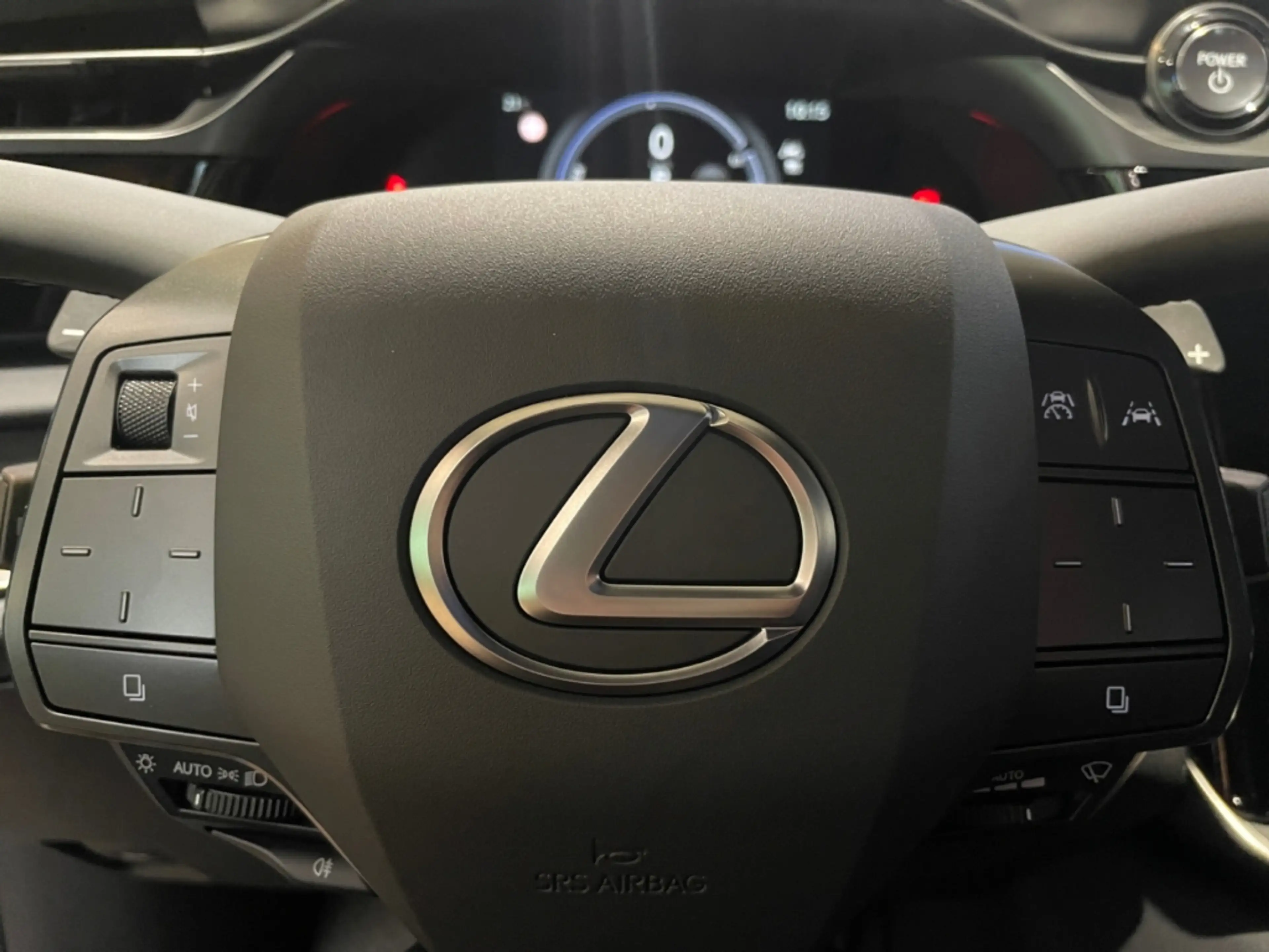 Lexus RZ 500e Luxury *Steer by Wire*Pano dimmbar*4xSHZ* — photo 8