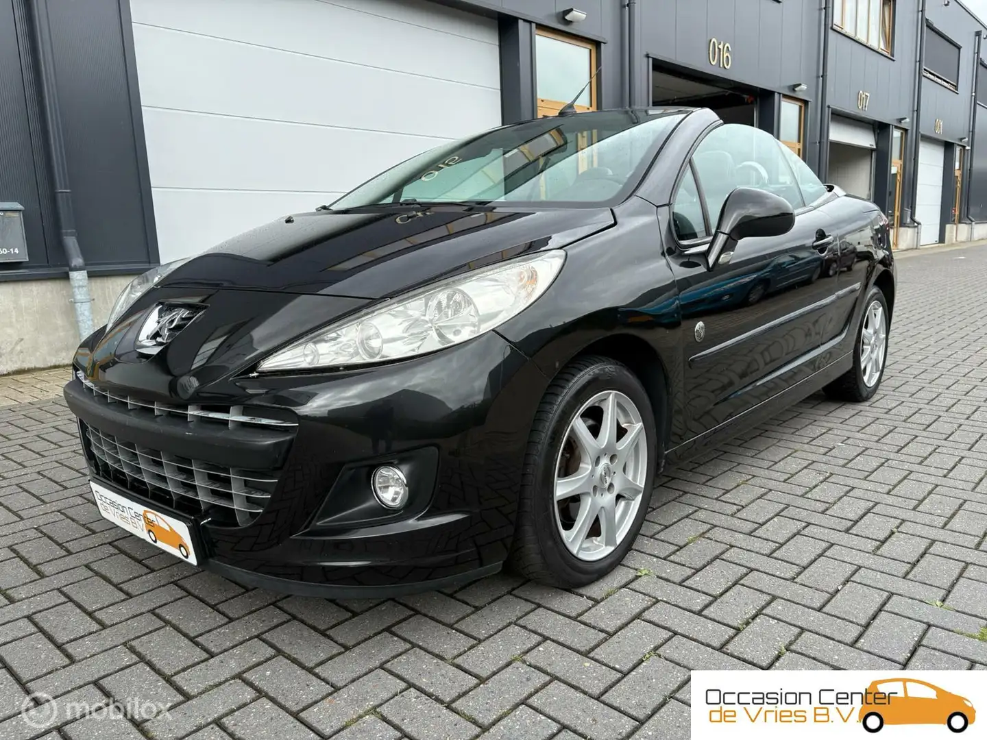 Peugeot 207 CC 1.6 Cabrio AircoVelgenStoelverwarmdBluetooth Negro - 2