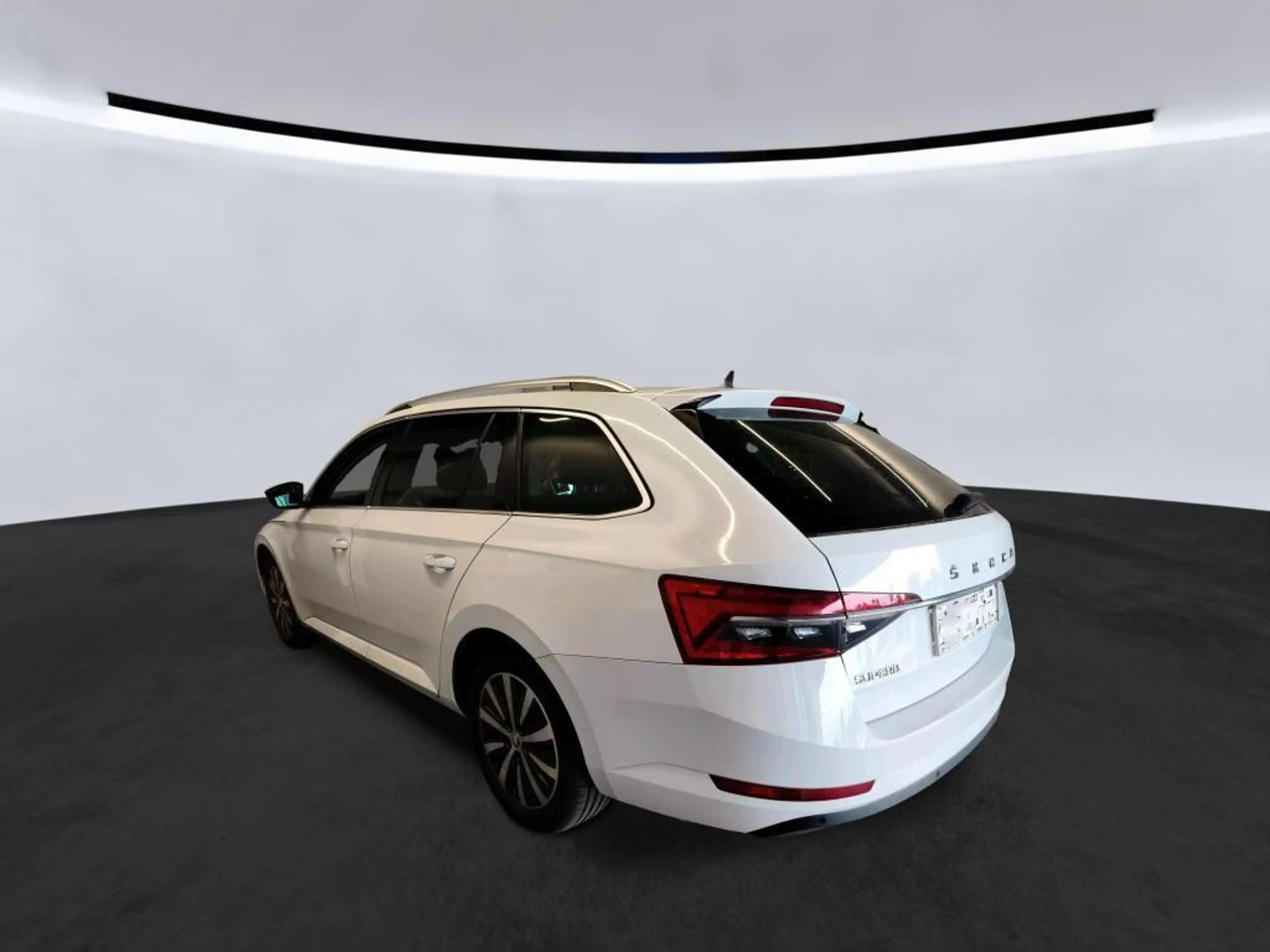 Skoda Superb Combi Style 2.0TDI DSG Navi Pano AHK LED — photo 3