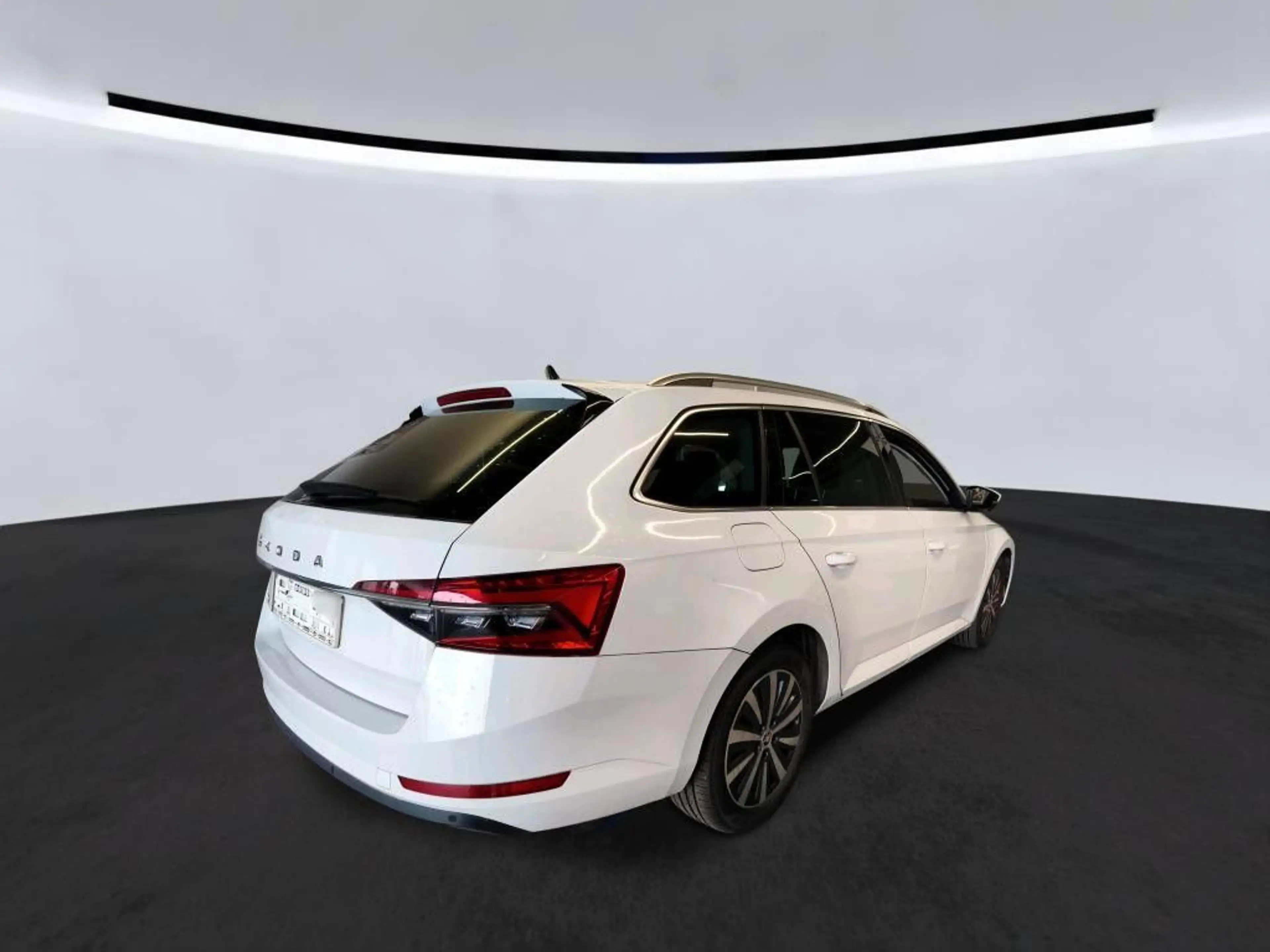 Skoda Superb Combi Style 2.0TDI DSG Navi Pano AHK LED — photo 4