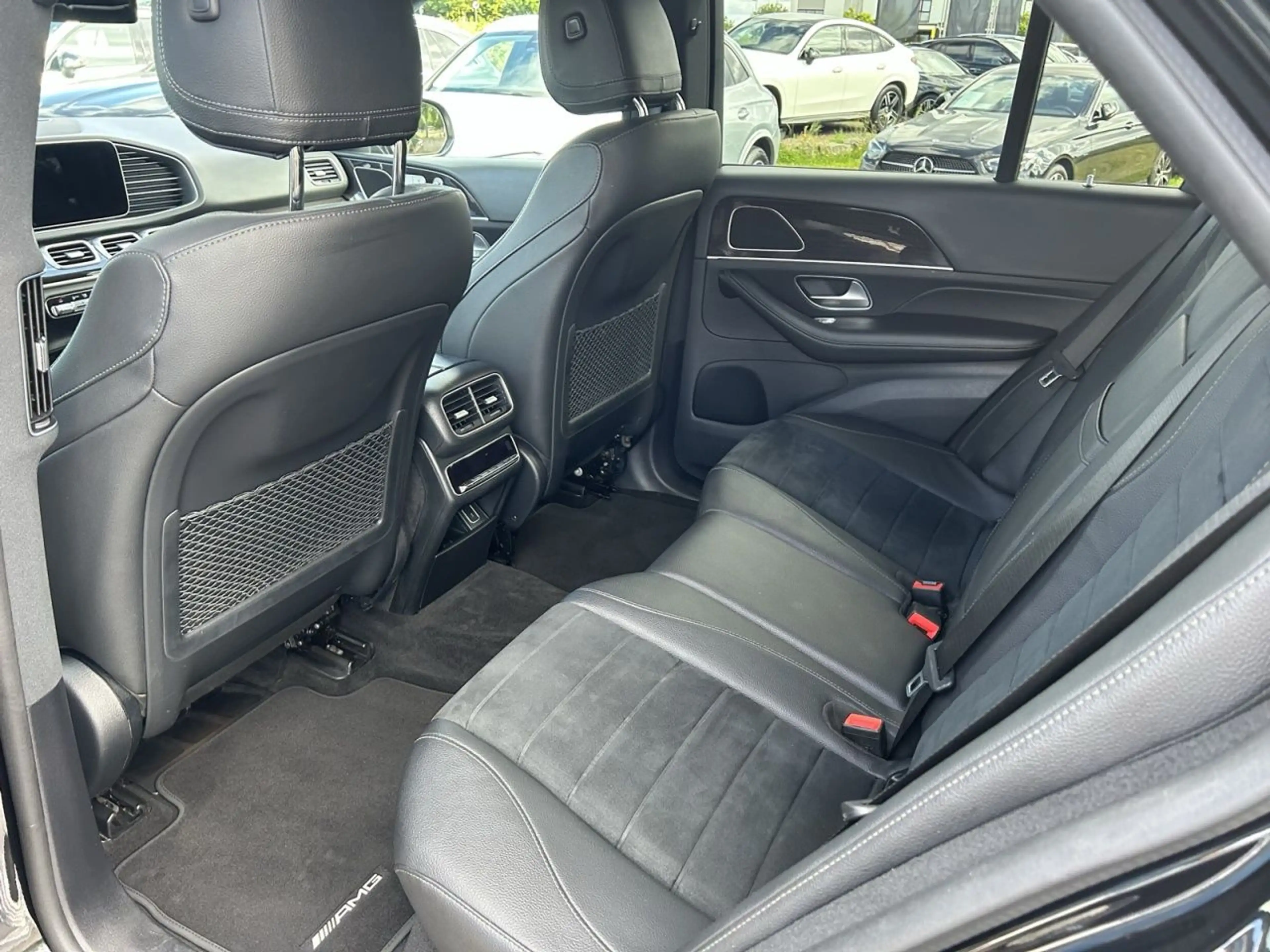 Mercedes-Benz GLE 300 d 4M AMG+FAHRASSIST+AMBIENTE+AHK+PANO — photo 13