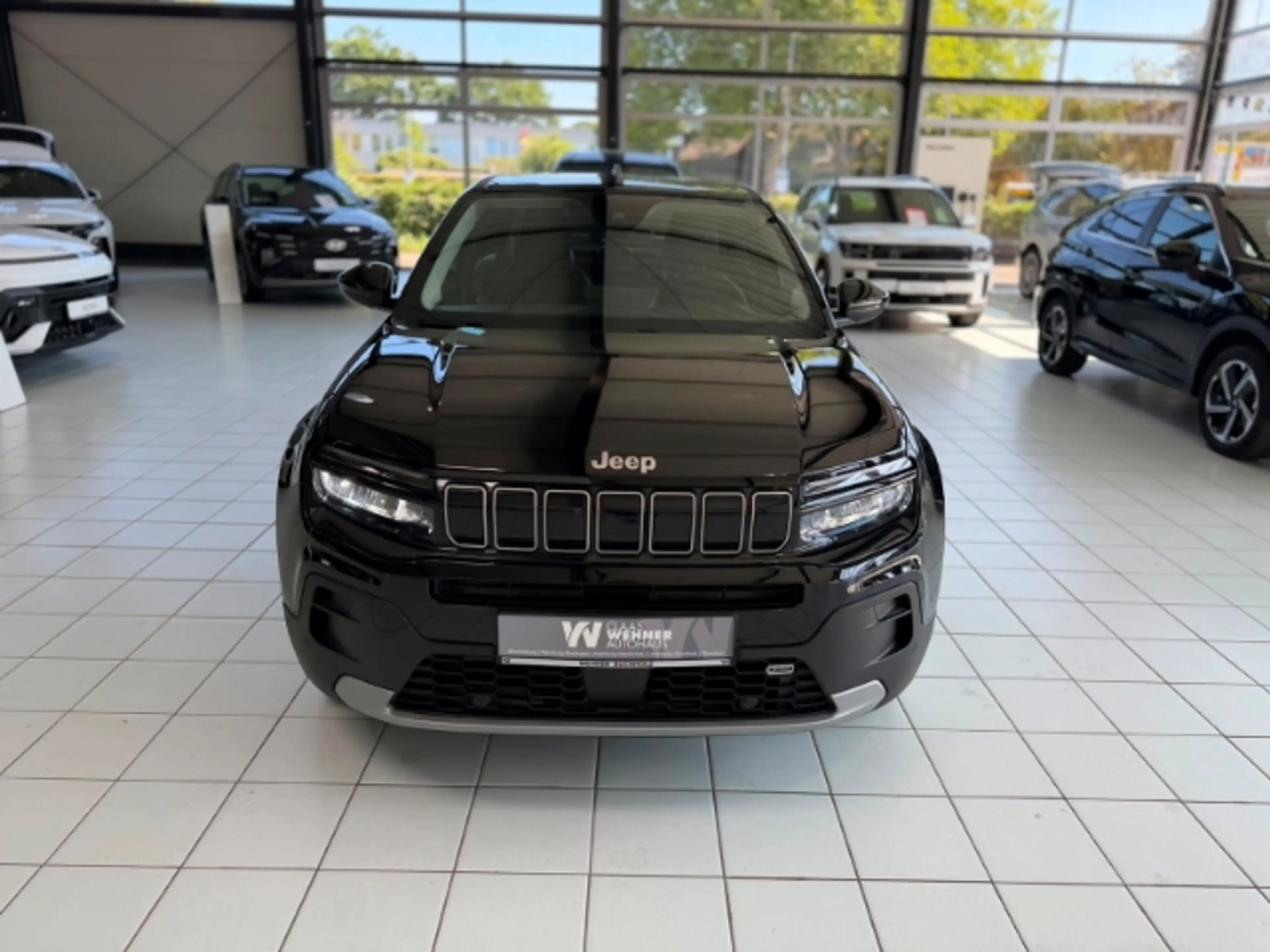 Jeep Avenger Altitude 1.2L GSE T3 mit GJR+Assistenzpaket — photo 2