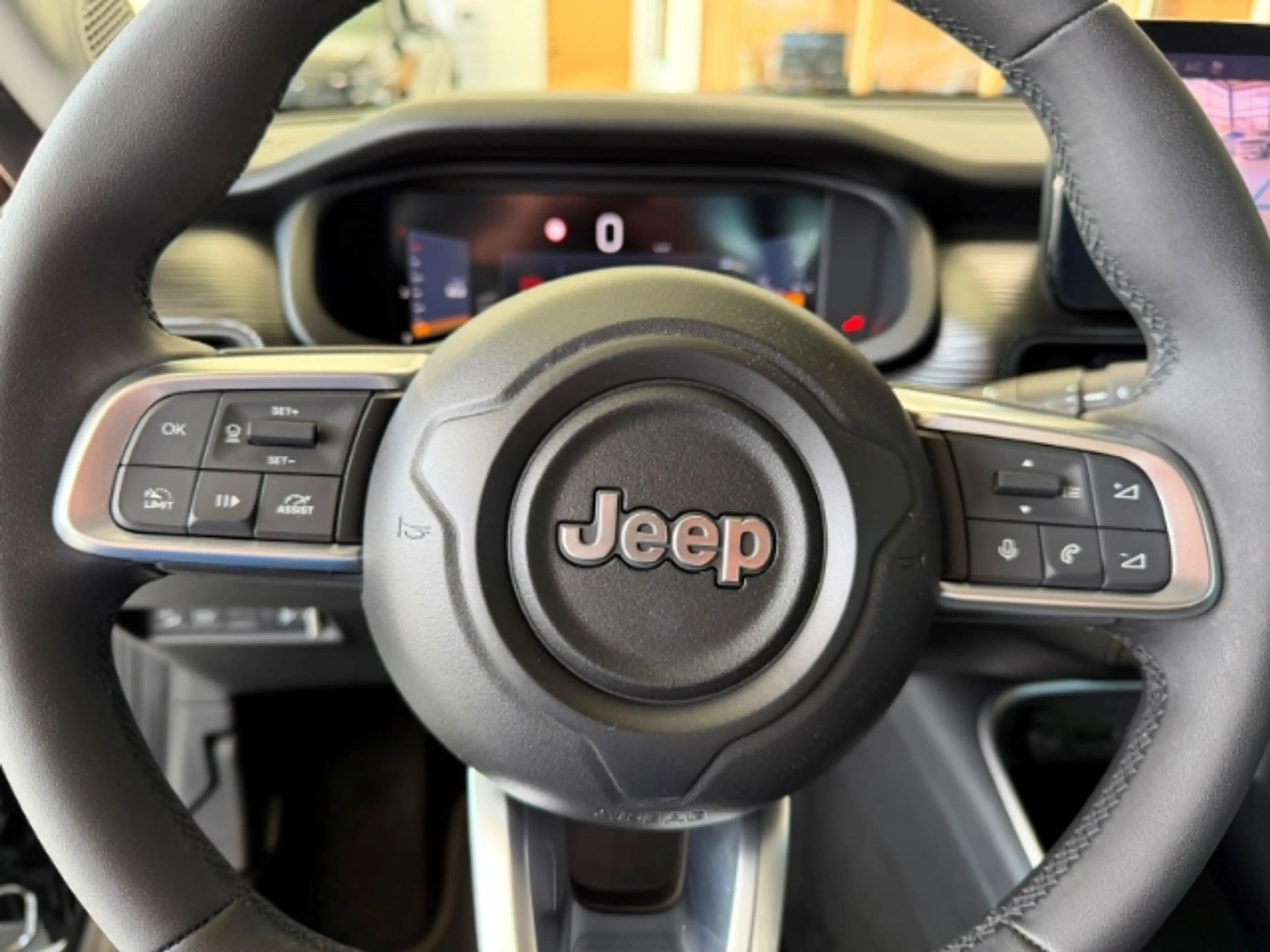 Jeep Avenger Altitude 1.2L GSE T3 mit GJR+Assistenzpaket — photo 13