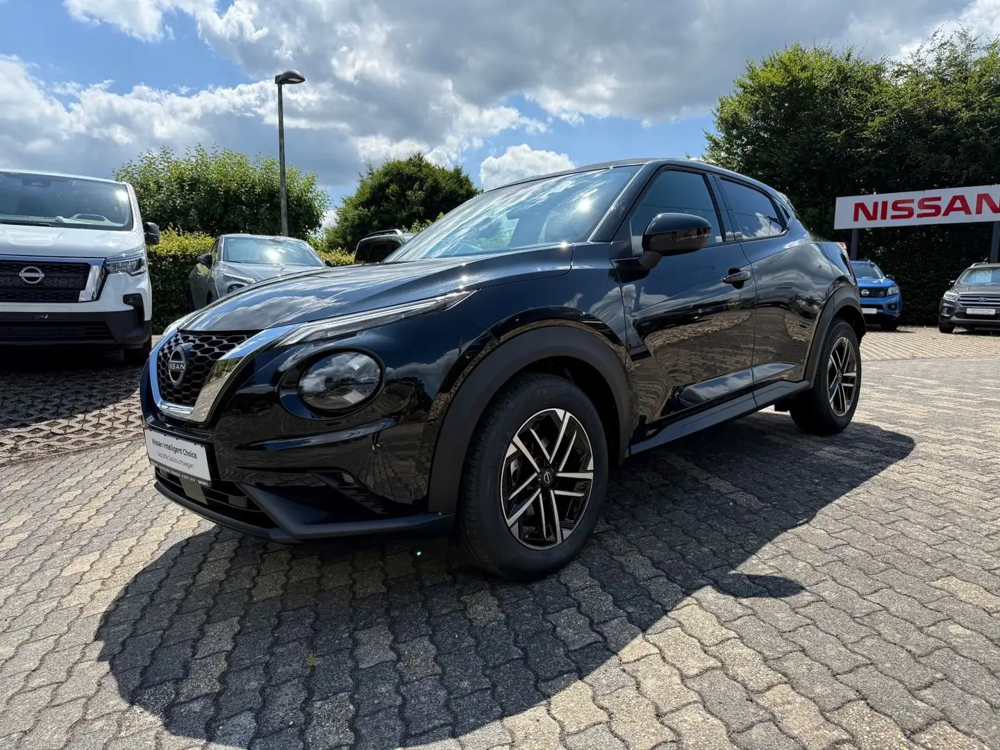 Nissan Juke N-Connecta 114PS Schwarz - 2