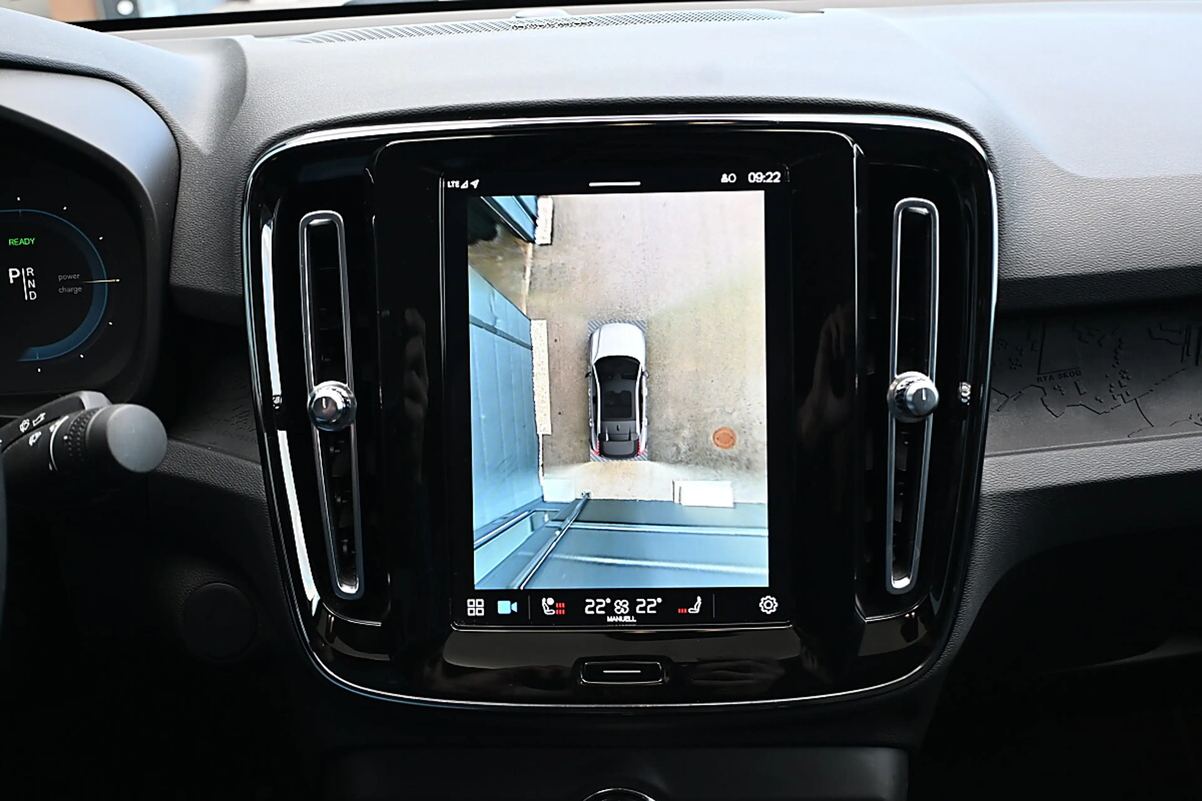 Volvo C40 Recharge Twin 78kWh Ultimate ACC, LED, Navi, Ha... — photo 7