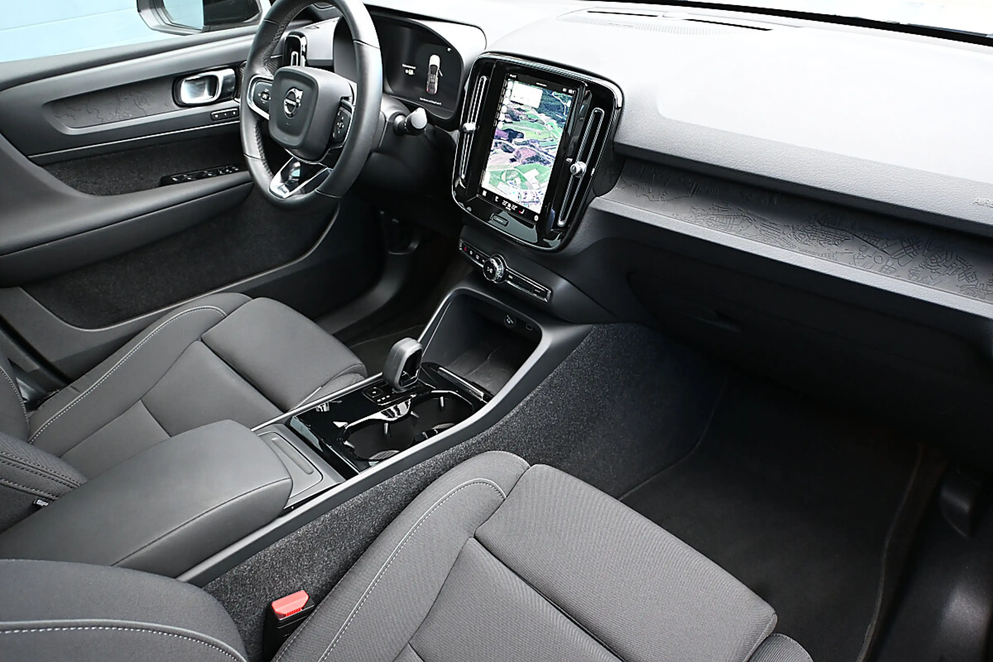 Volvo C40 Recharge Twin 78kWh Ultimate ACC, LED, Navi, Ha... — photo 5