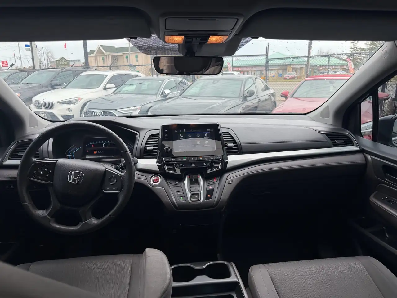 Honda Odyssey снимка Honda Odyssey