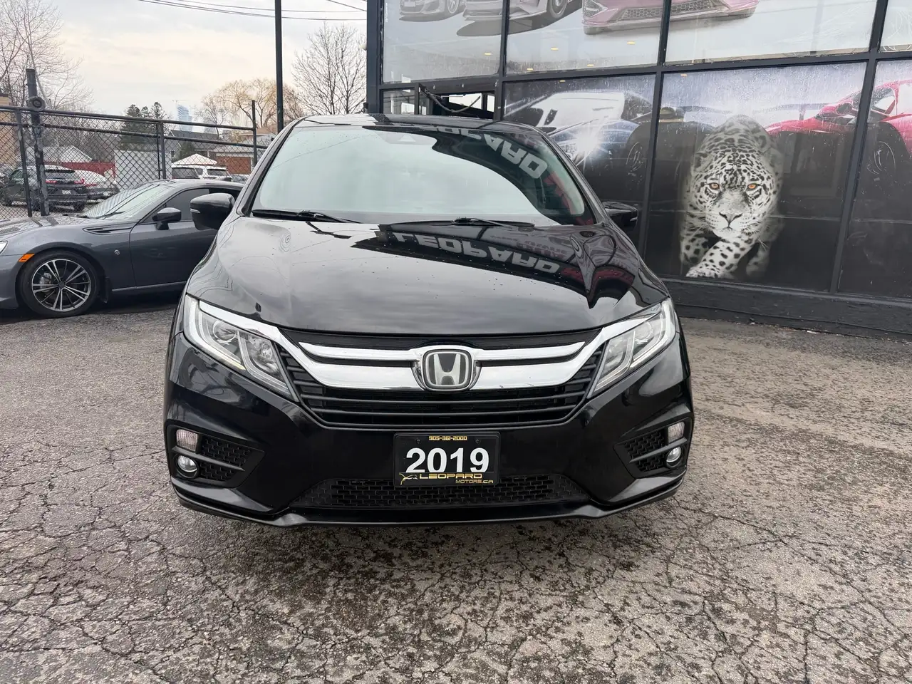 Honda Odyssey снимка Honda Odyssey