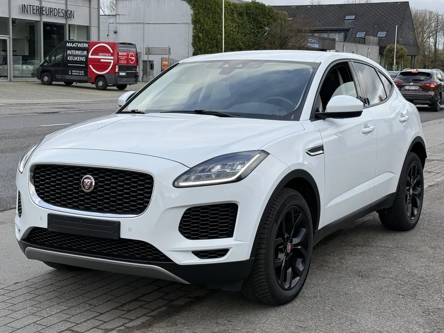 Jaguar E-Pace 2.0D I4 R-Dynamic SE AWD Aut. 150 Weiß - 1