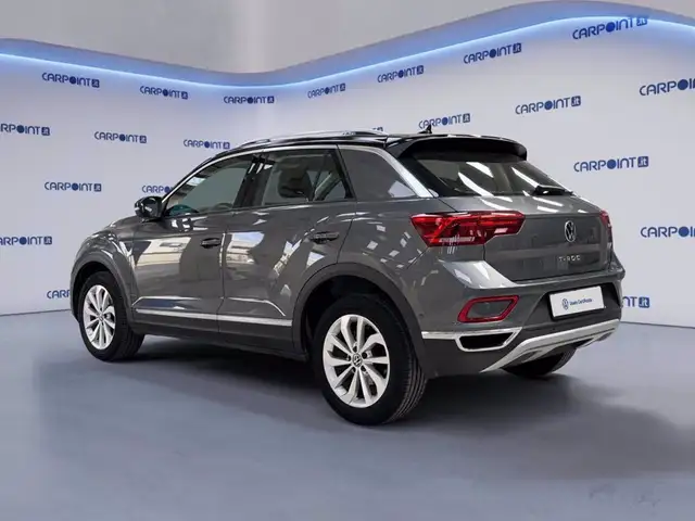 Volkswagen T-Roc view 4